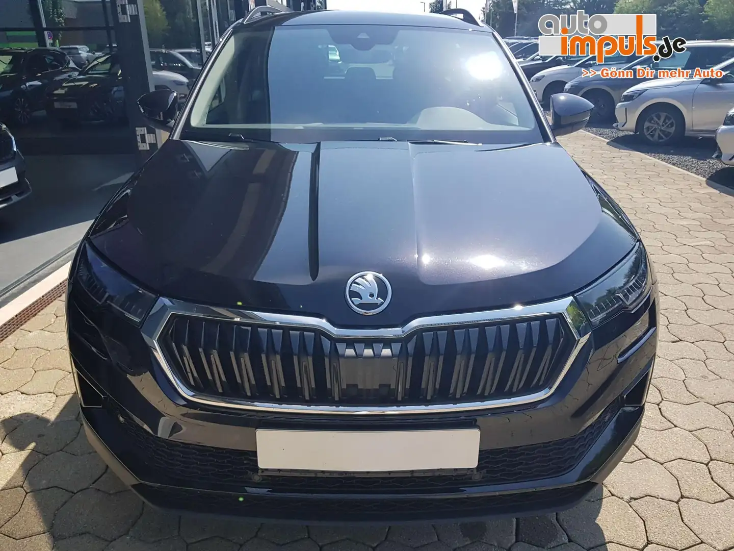 Skoda Karoq Selection 1,5TSI DSG 110KW/150PS Navi Columbus,... Zwart - 2