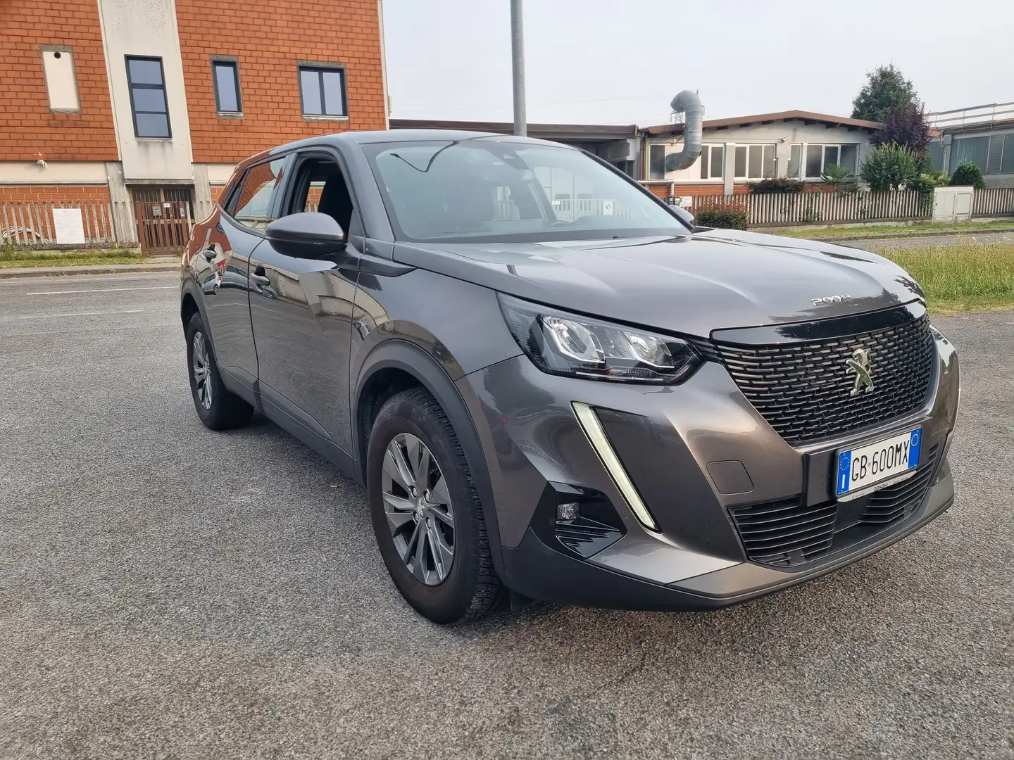 Peugeot 2008 2008 1.5 bluehdi Active s Grigio - 2
