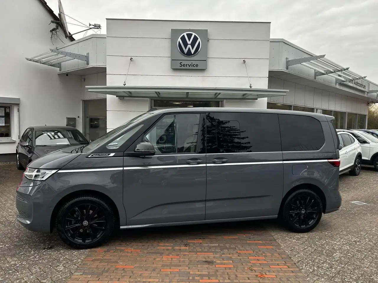 Volkswagen T7 Multivan 2.0 TDI DSG Style 2