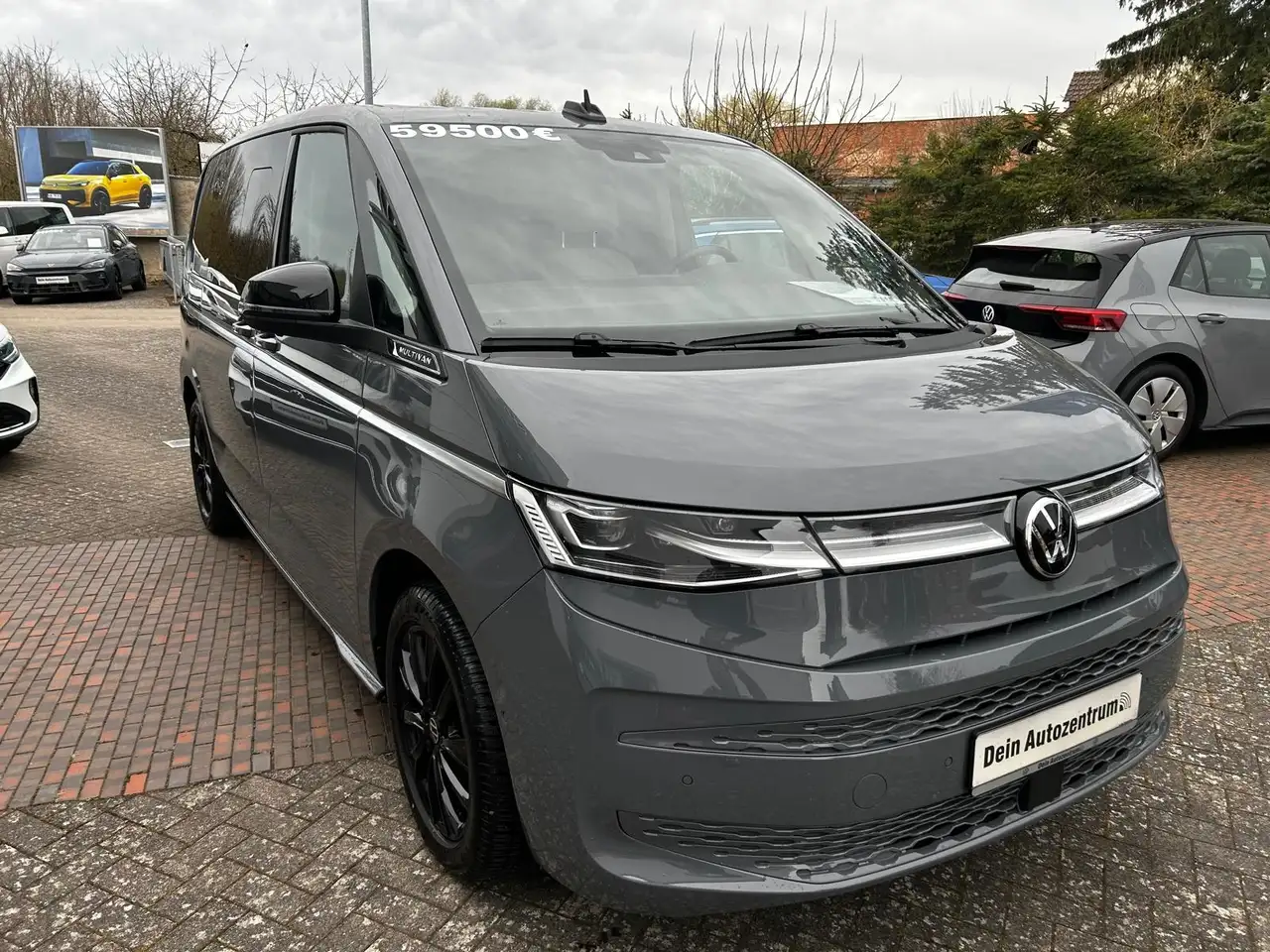 Volkswagen T7 Multivan 2.0 TDI DSG Style 4