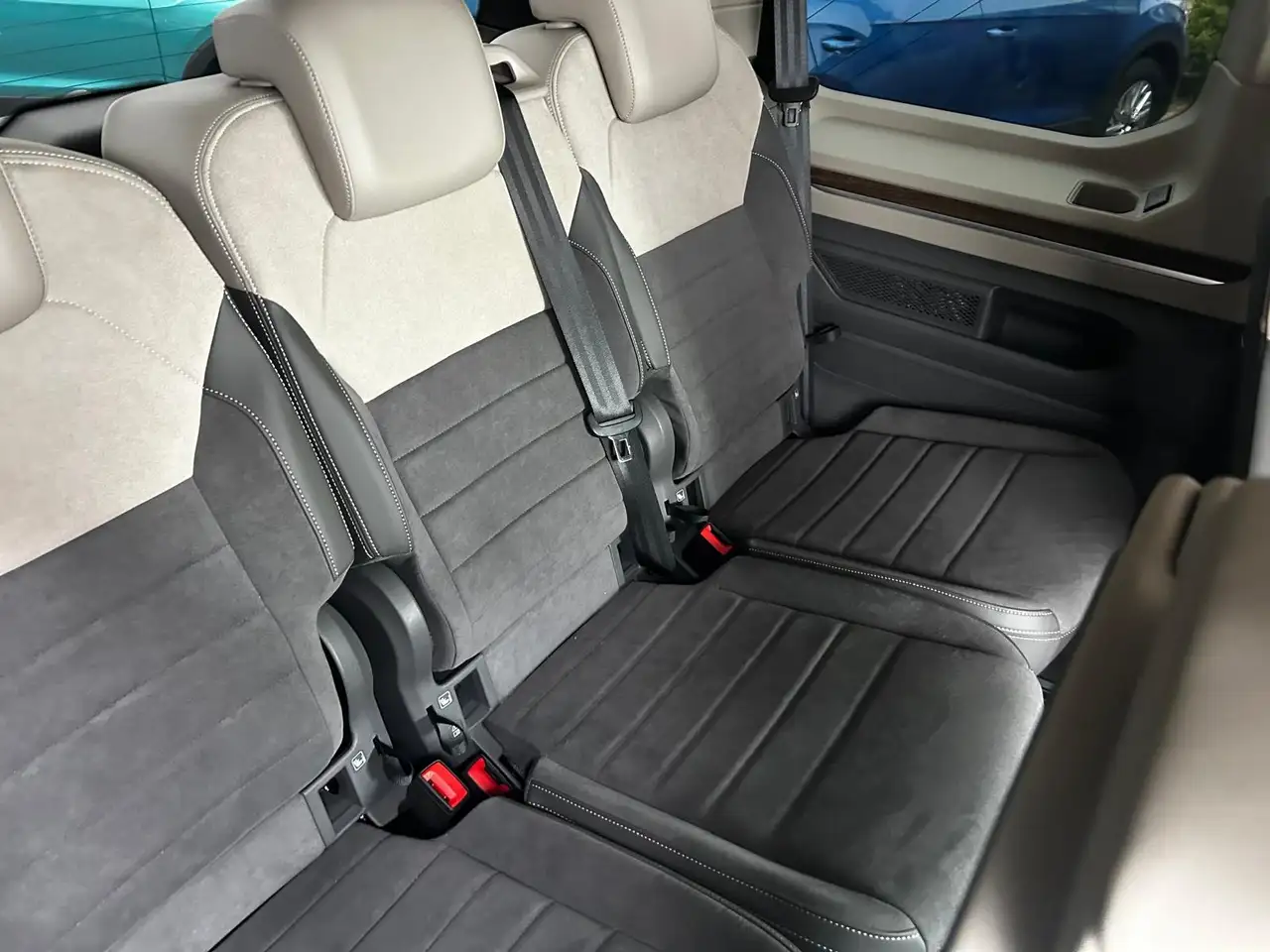 Volkswagen T7 Multivan 2.0 TDI DSG Style 11