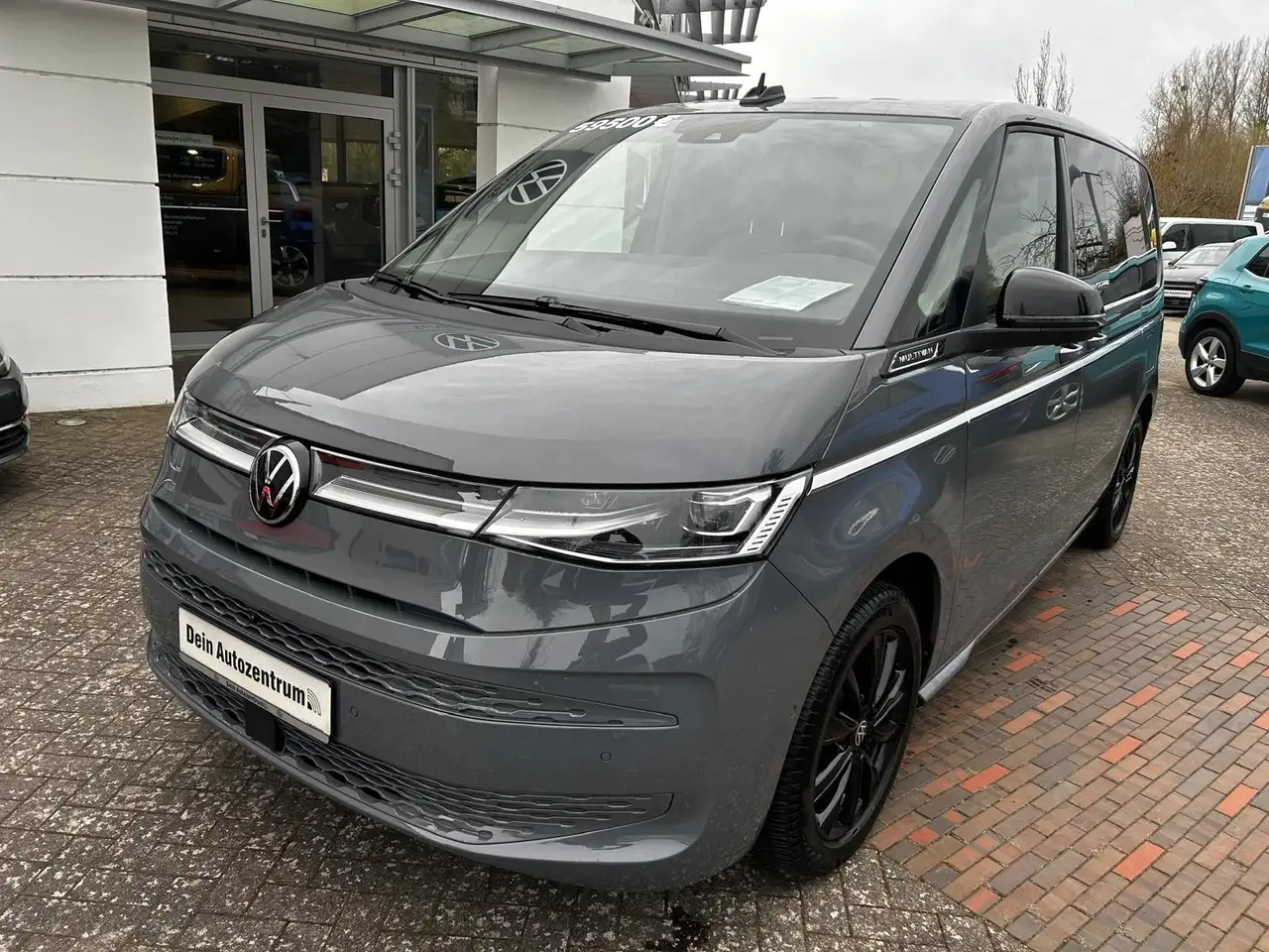 Volkswagen T7 Multivan 2.0 TDI DSG Style 3