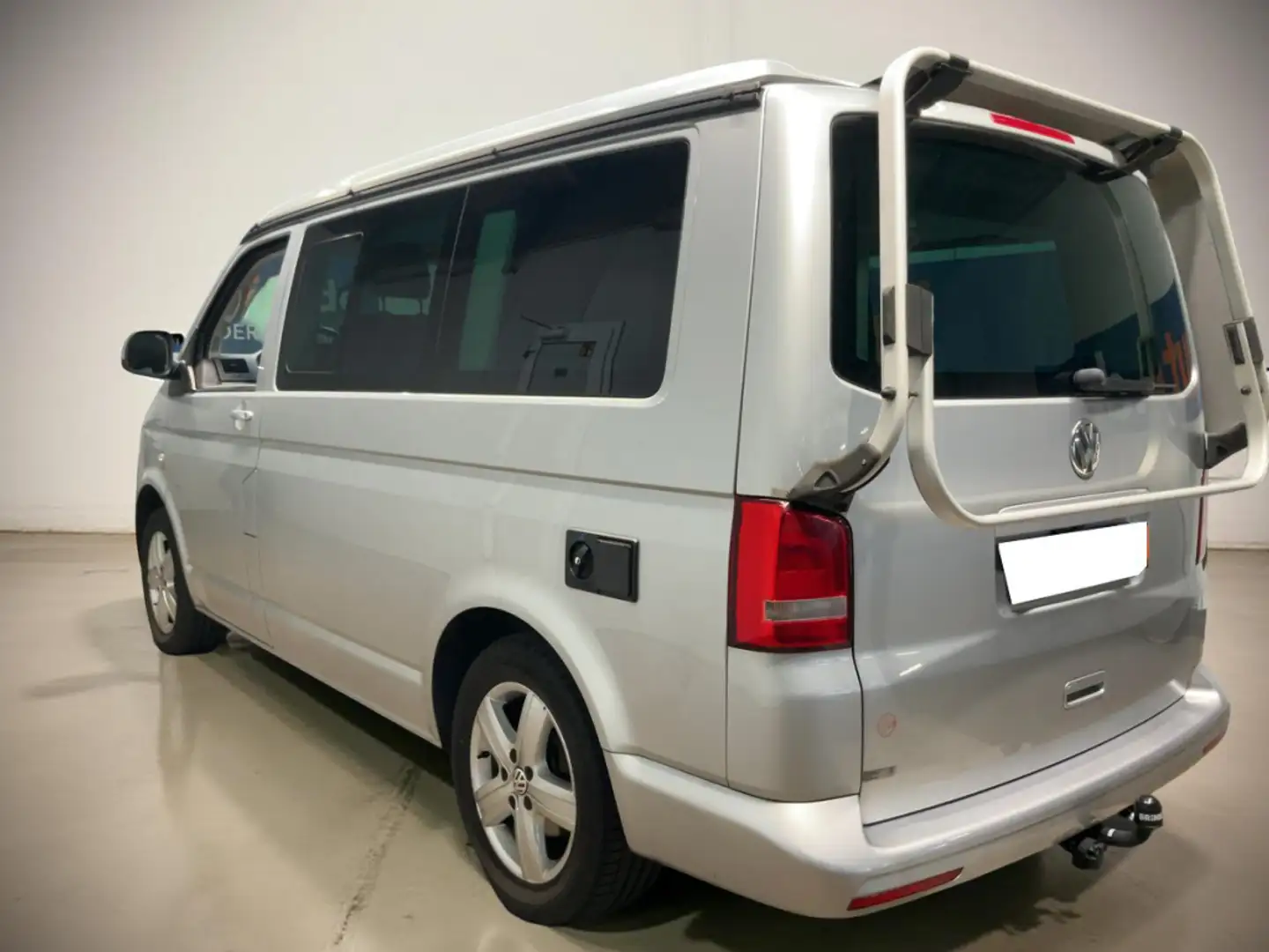 Volkswagen T5 California 2.0TDI BMT Comfortline Ed. Corto 4M DSG 180 Silber - 2