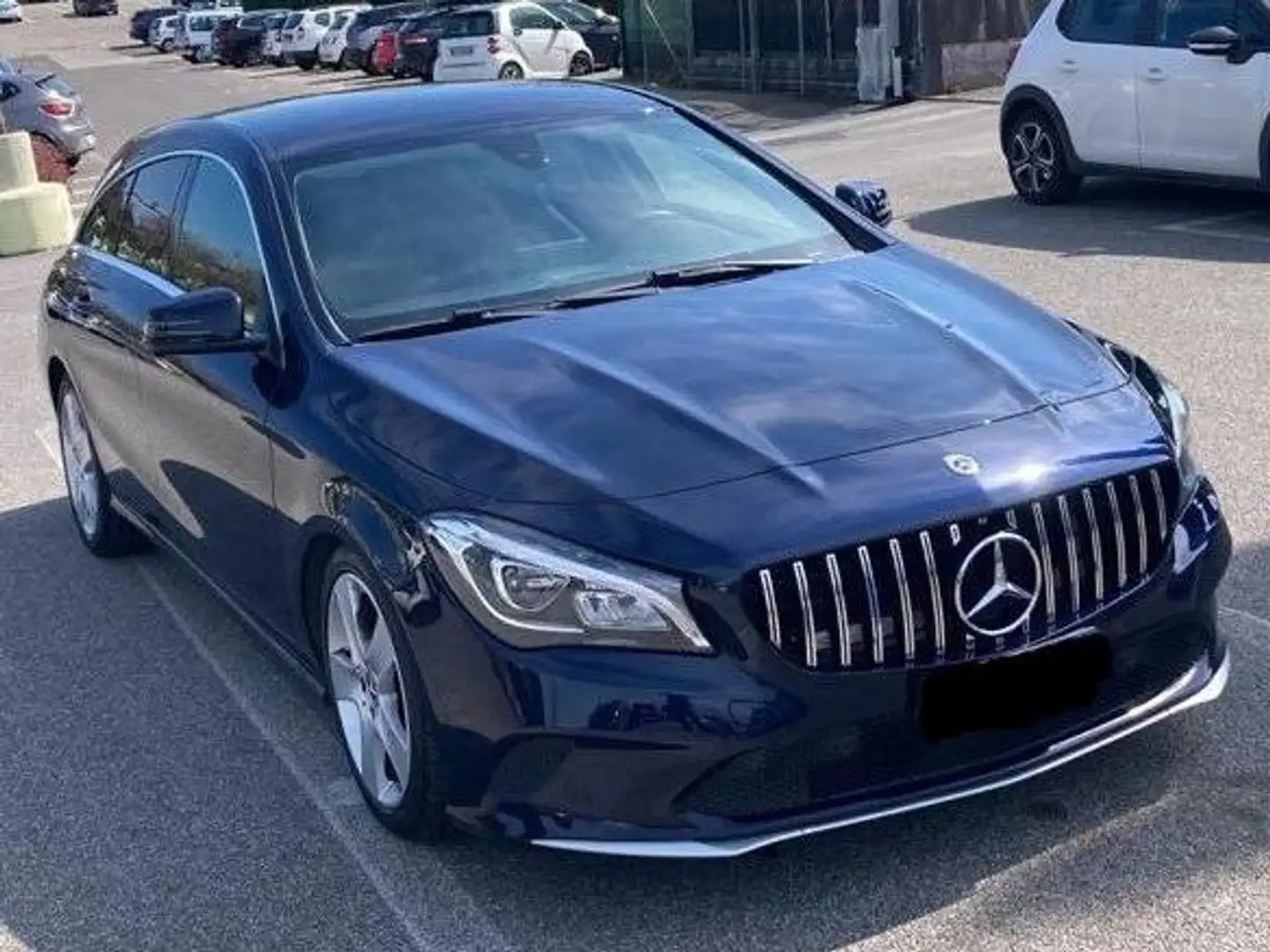 Mercedes-Benz CLA 200 CLA Shooting Brake - X117 d Premium auto FL Blu/Azzurro - 2