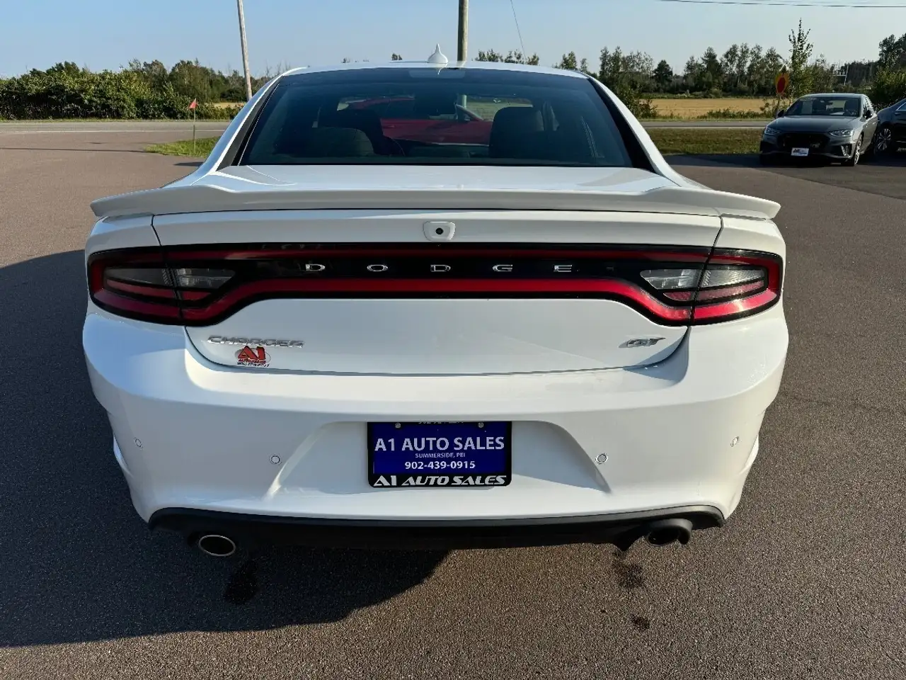 Dodge Charger снимка Dodge Charger
