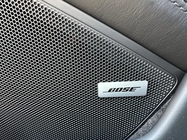 Porsche 911 view 15