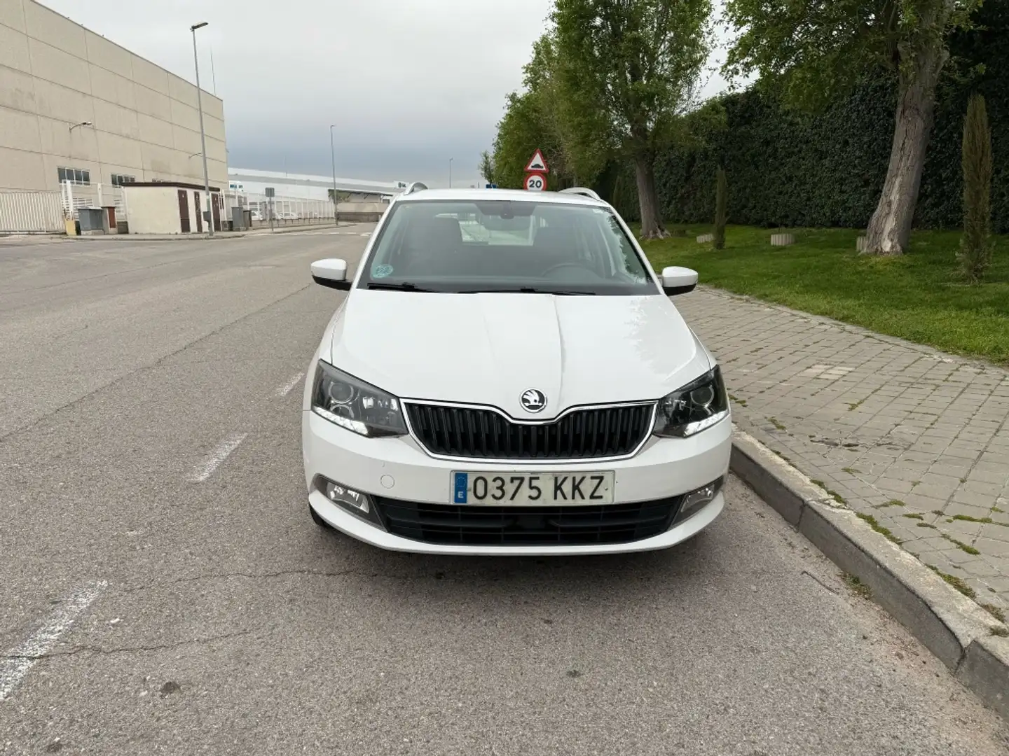 Skoda Fabia Combi 1.4TDI Like 77kW Blanco - 2