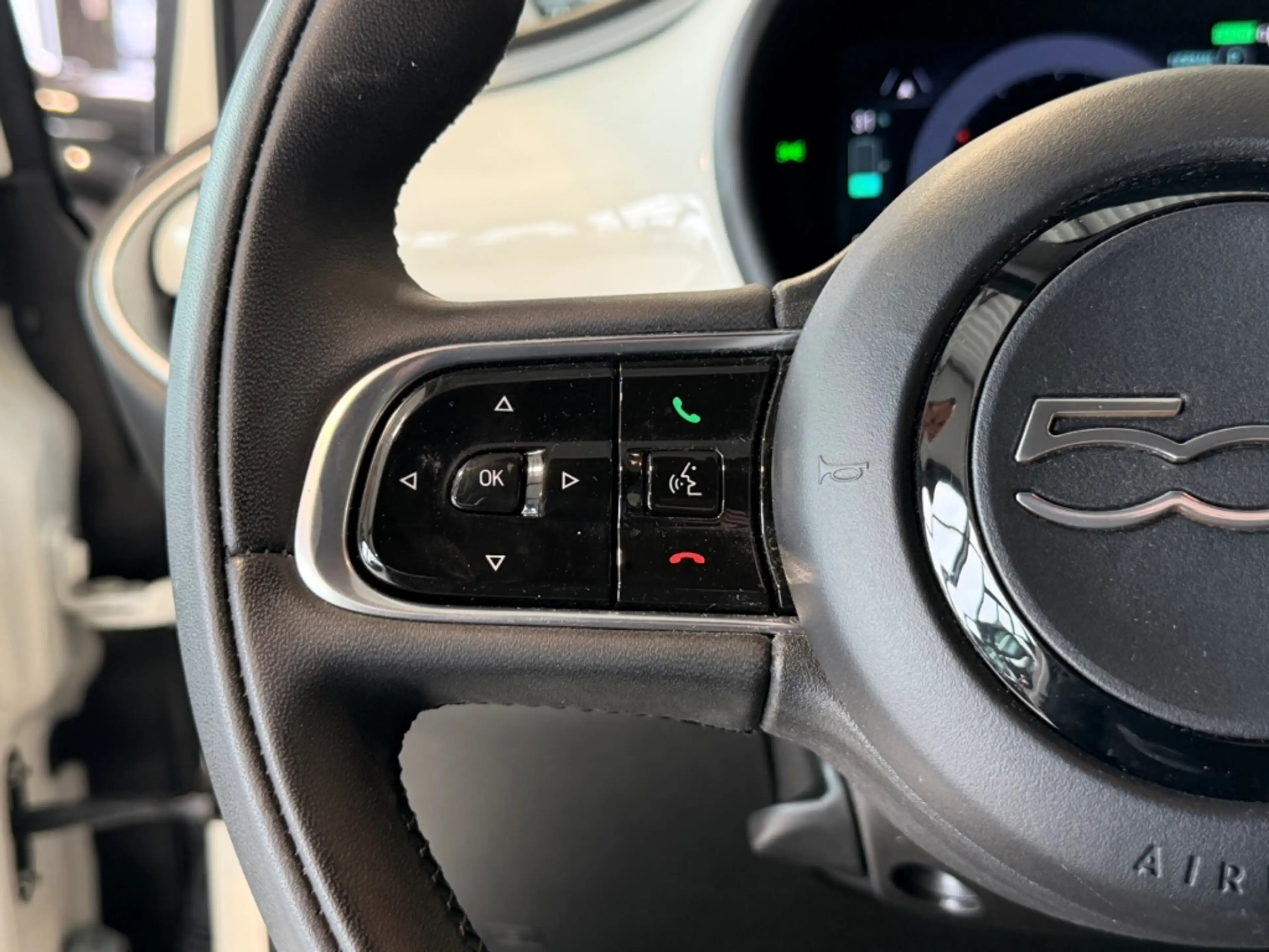 Fiat 500 e Icon *Sitzheizung *Apple Car Play *Tempomat — photo 15