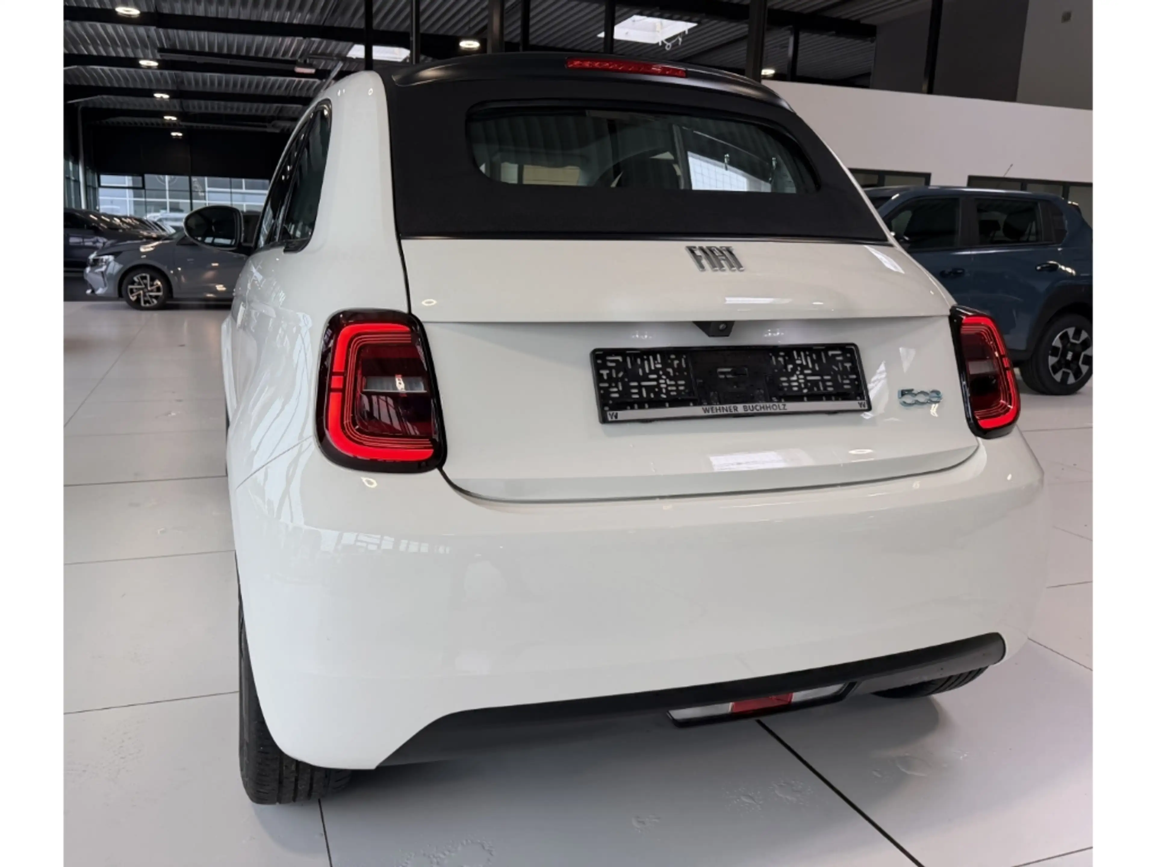 Fiat 500 e Icon *Sitzheizung *Apple Car Play *Tempomat — photo 7