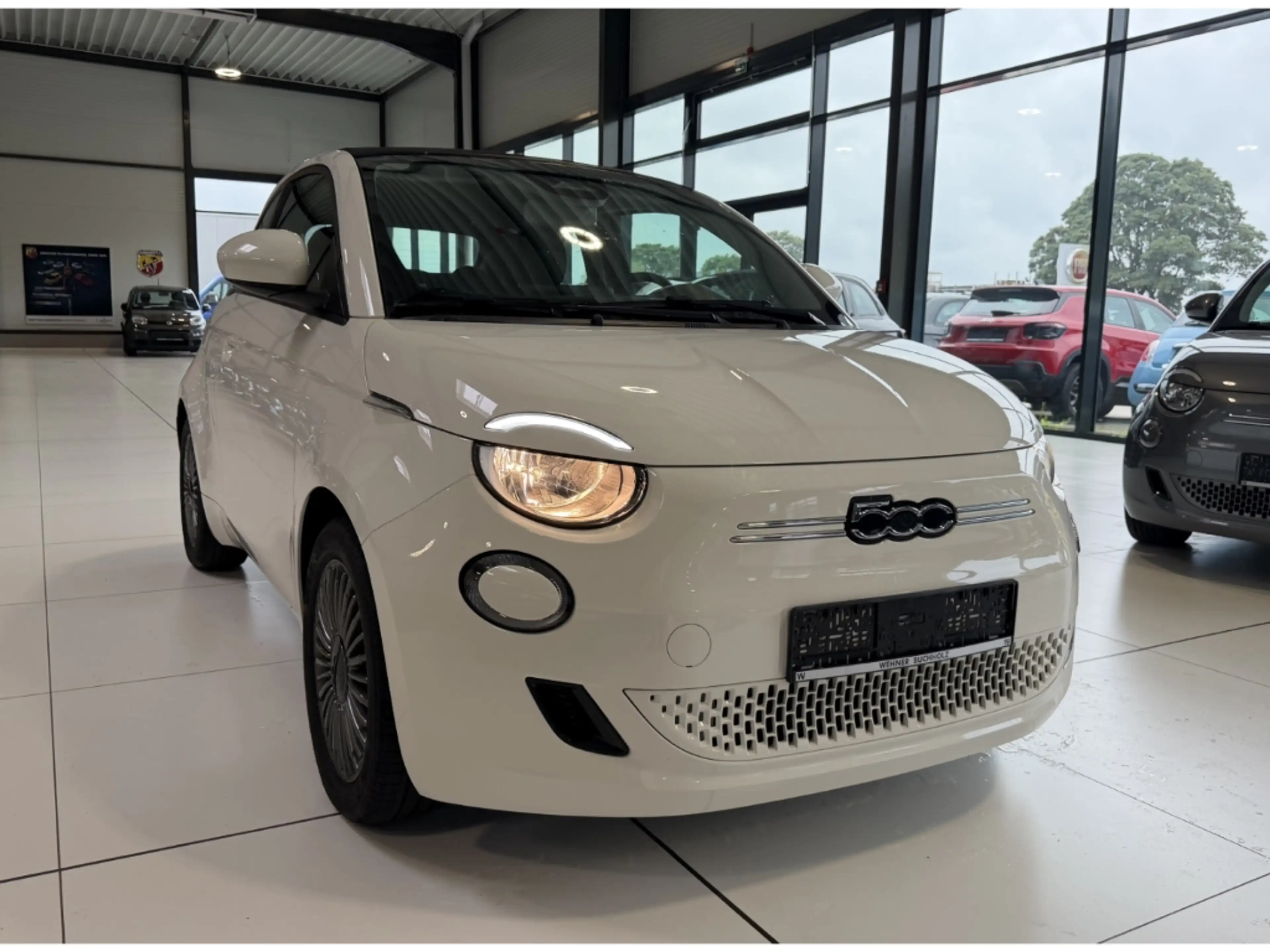 Fiat 500 e Icon *Sitzheizung *Apple Car Play *Tempomat — photo 3