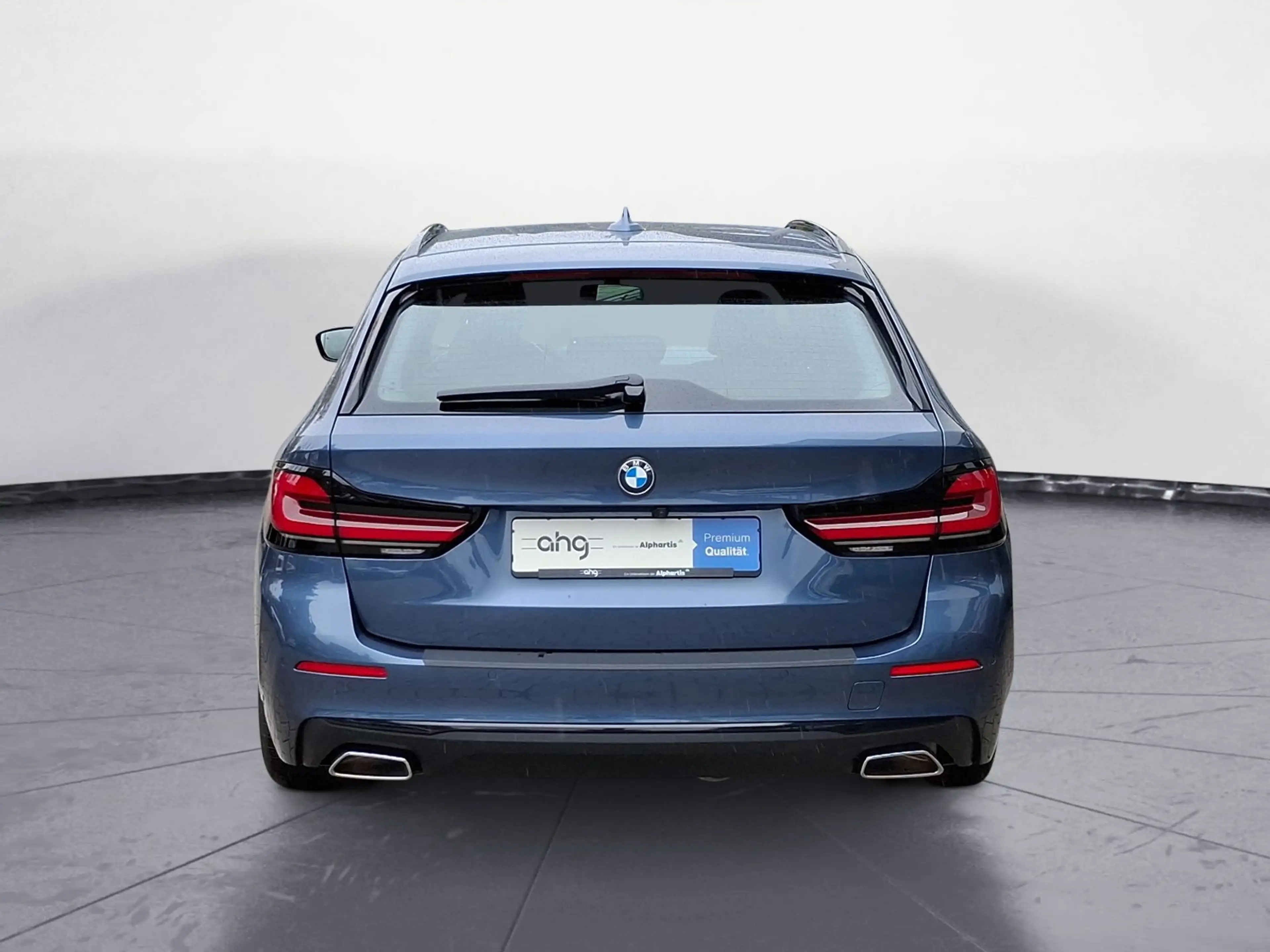 BMW 520 d xDrive Touring AHK Standheizung EDC Driving — photo 6