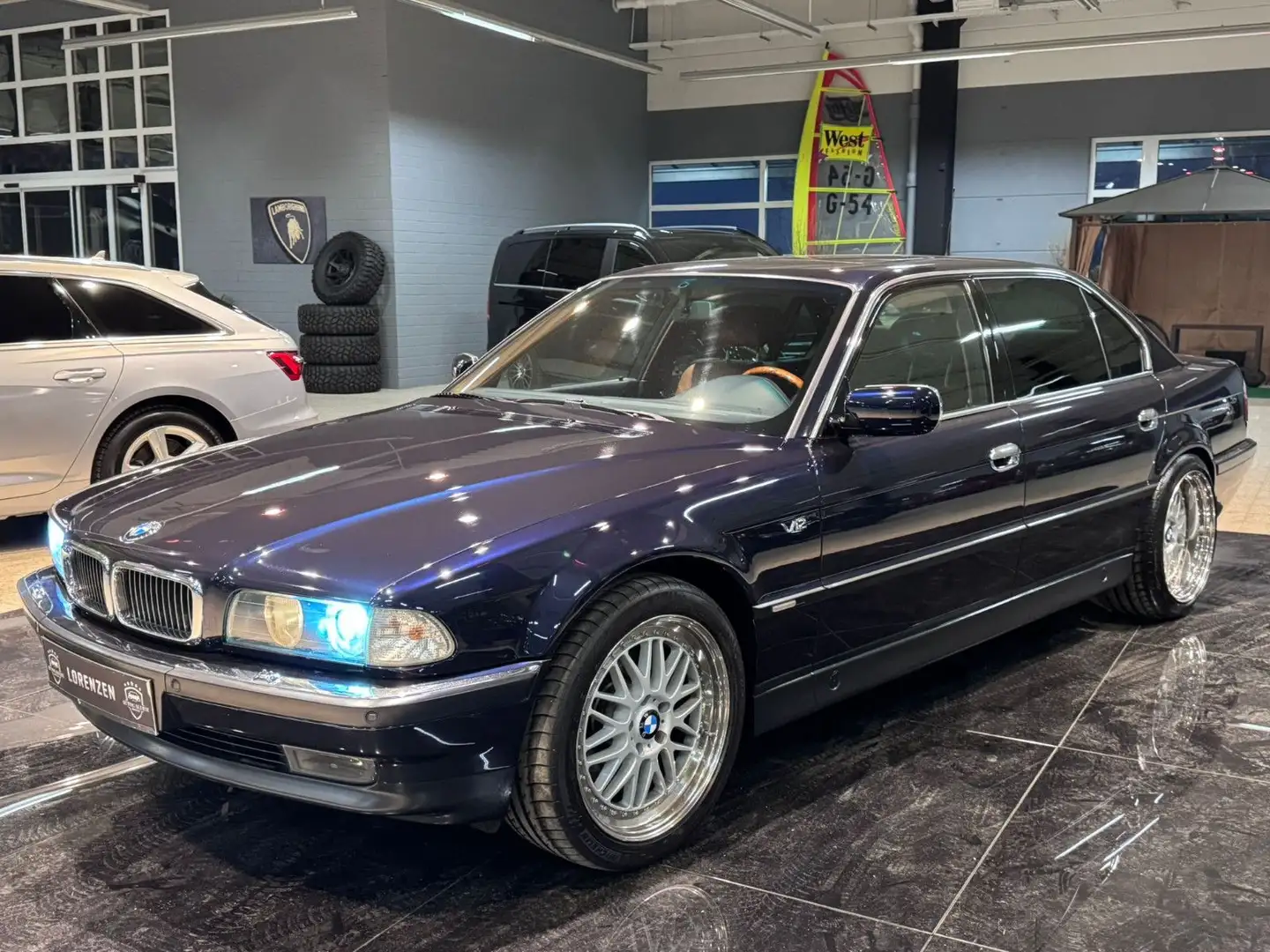 BMW 750 IL Xenon Leder Tische Alcantara Tempo PDC 19" Blau - 1