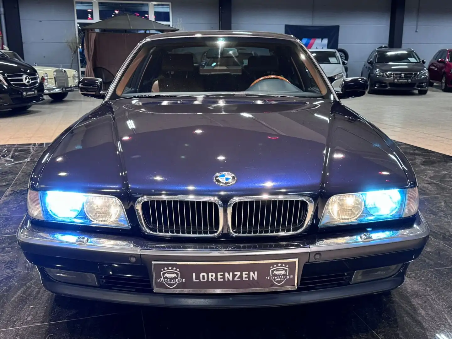 BMW 750 IL Xenon Leder Tische Alcantara Tempo PDC 19" Blau - 2