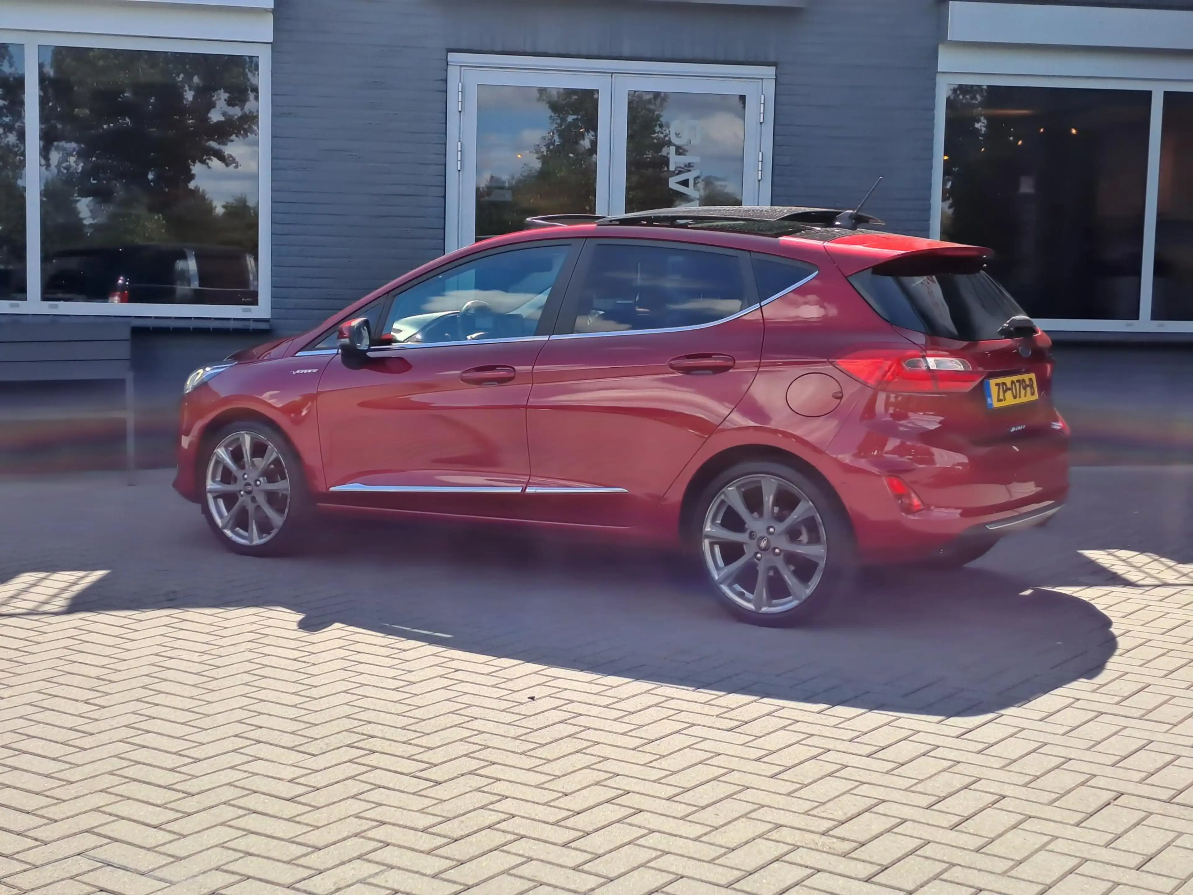 Ford Fiesta 1.0 EcoBoost Vignale Panoramadak, B&O, ACC, Camera — photo 2