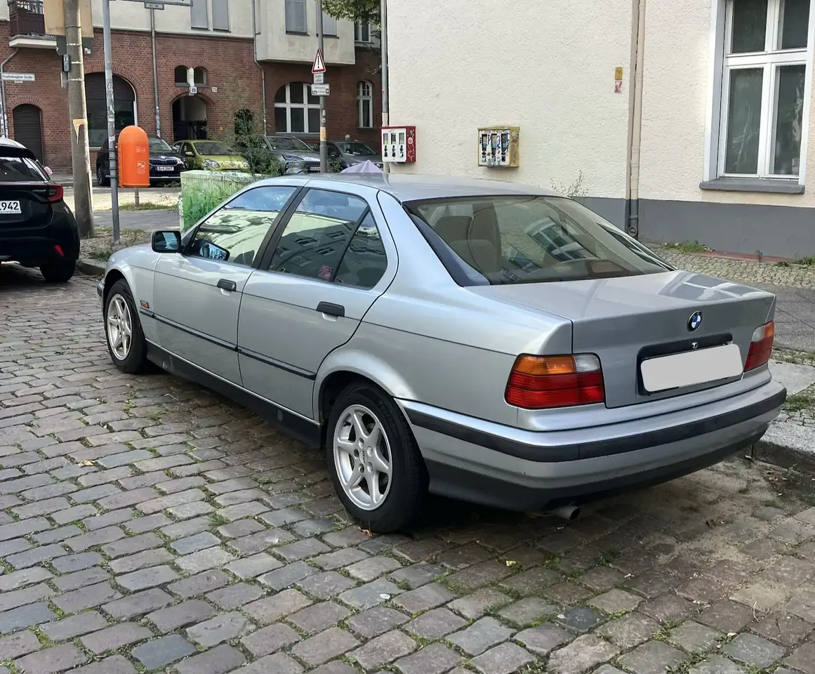 BMW 316i, foto 4