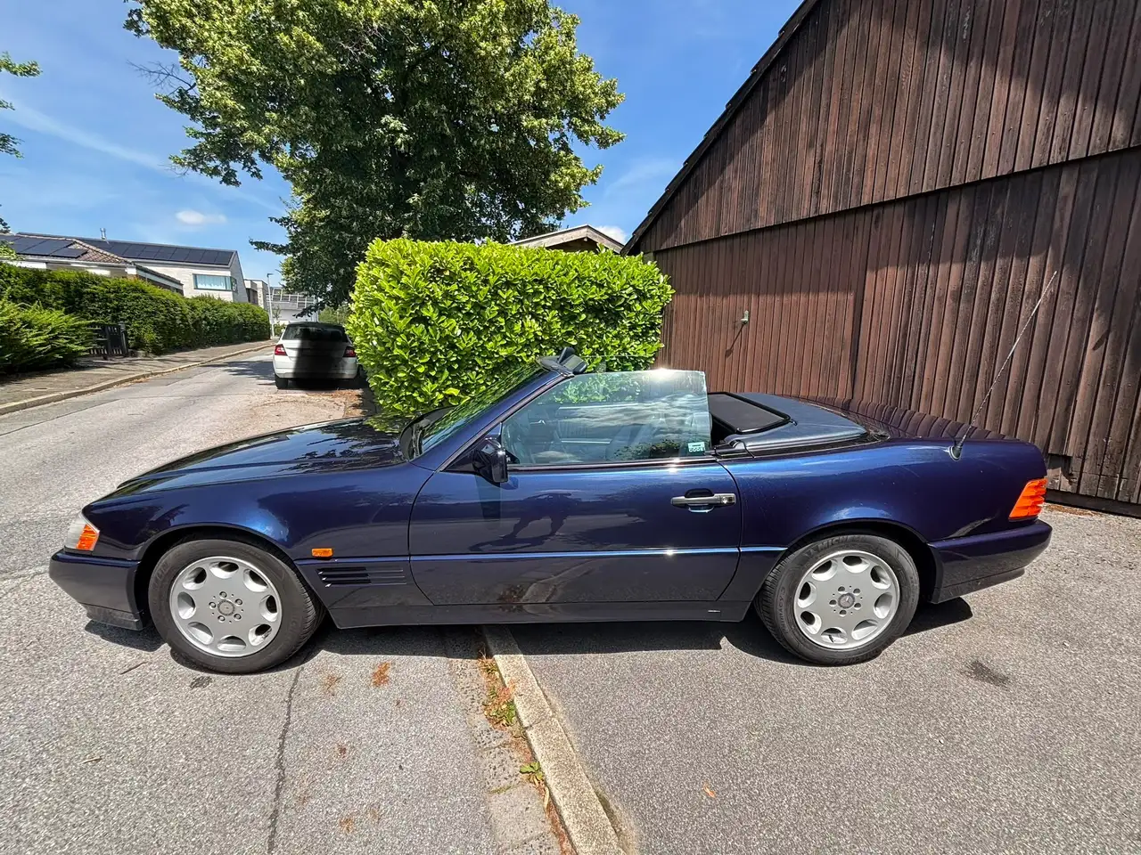 Mercedes-Benz SL 280, foto 2