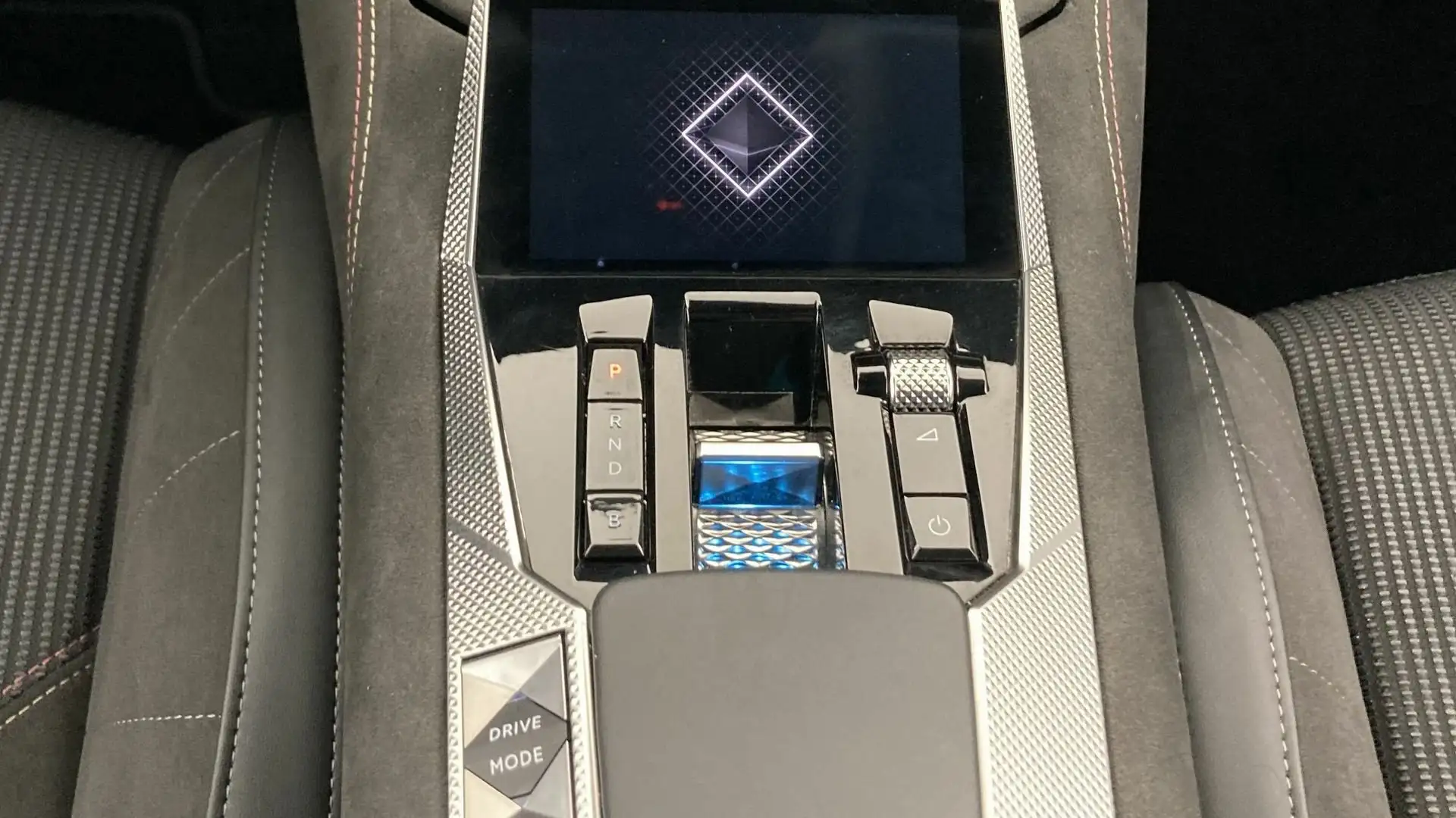 DS Automobiles DS 4 E-Tense Performance Line + Aut. 225 Argent - 2