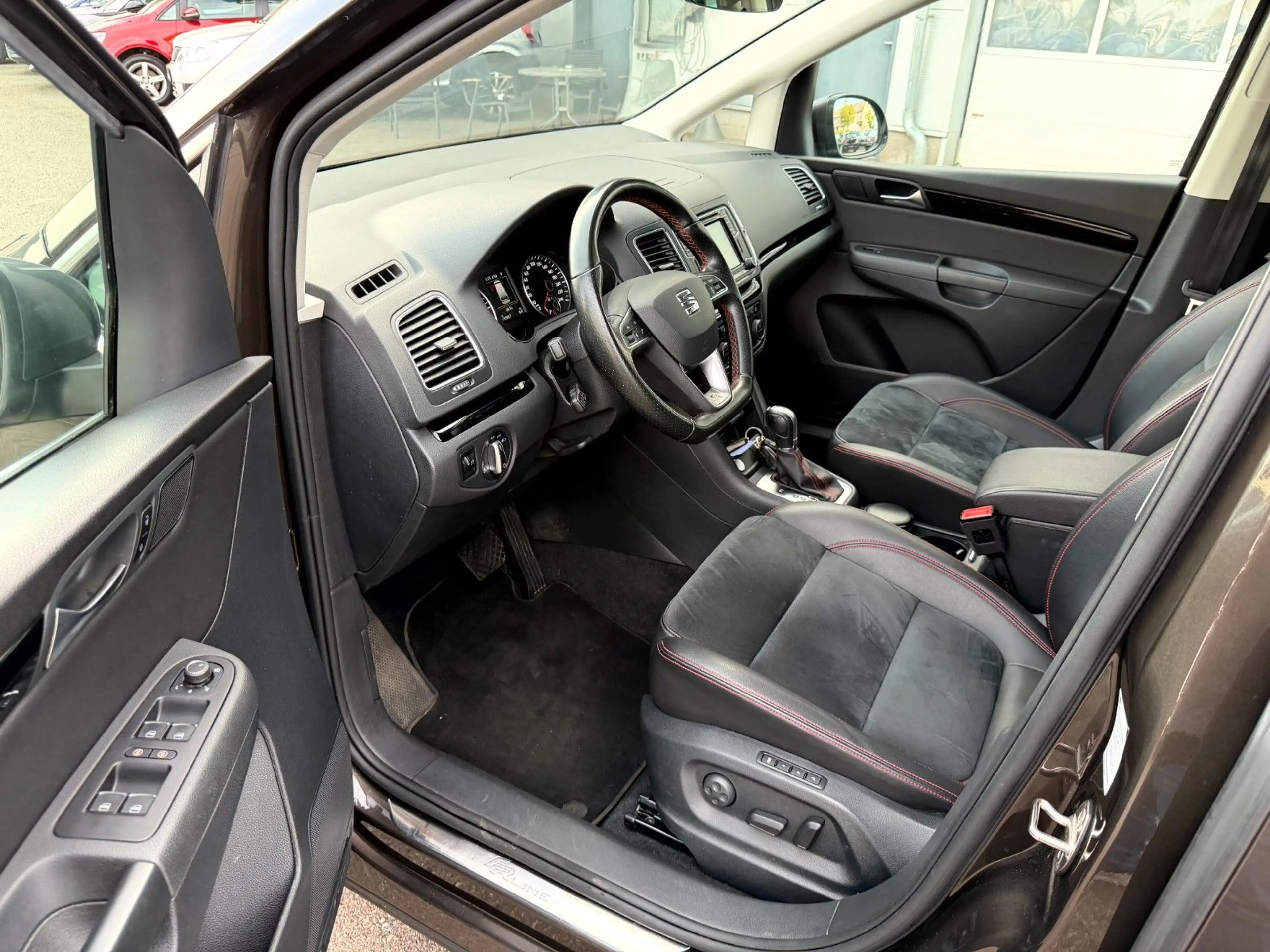 SEAT Alhambra 2.0 TDI FR-Line 4Drive DSG StandHz_7Sit — photo 9