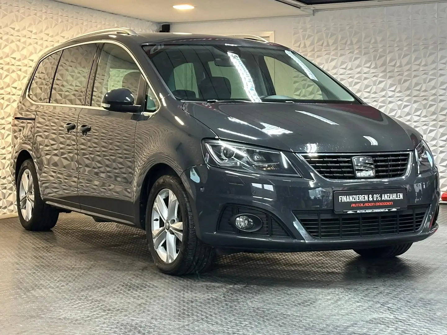 SEAT Alhambra 2.0TDI XCELLENCE* BIXEN#SHZ#AHK#KEYLESS Gris - 2