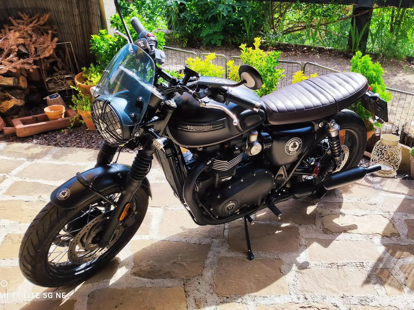 Triumph Bonneville T120 Ace - 1