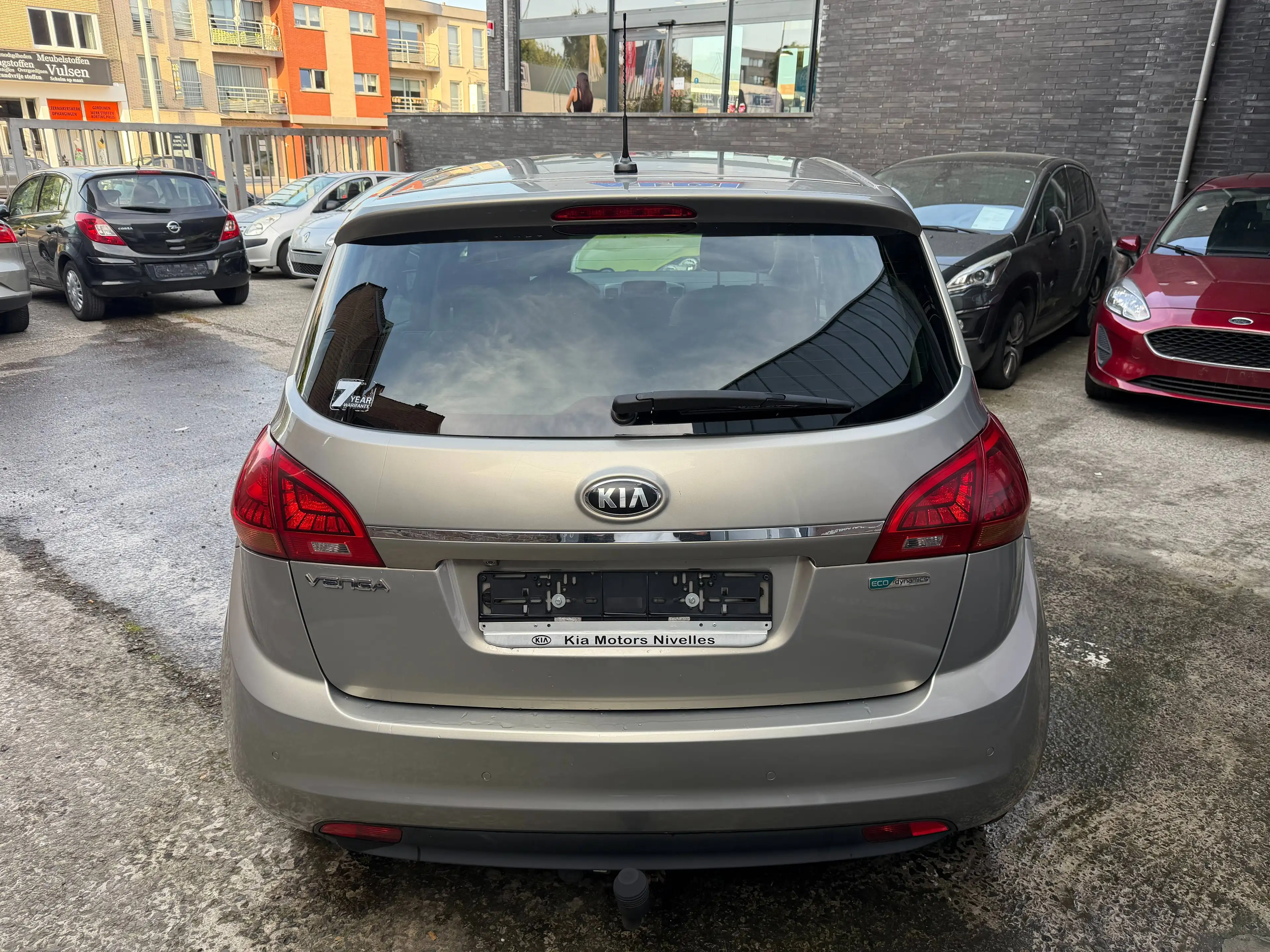 Kia Venga 1.4i-GPS-CAMERA-JANTES + CARNET COMPLET ! — photo 5