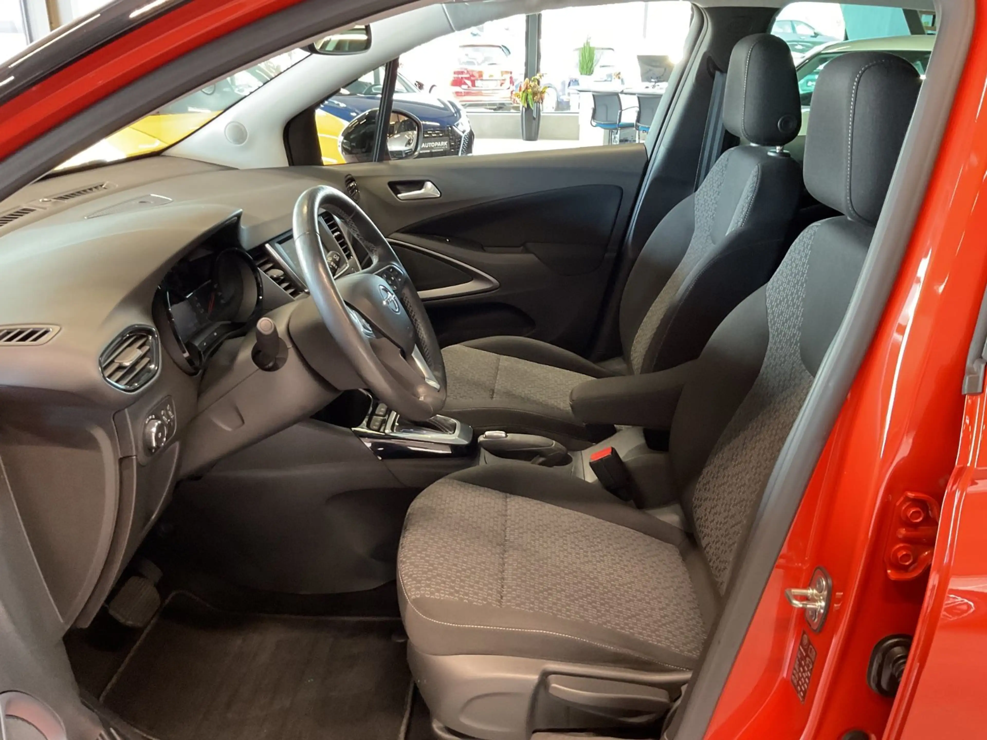 Opel Crossland X 1.2 T Edition Kamera LED Sitzh. GRA — photo 8