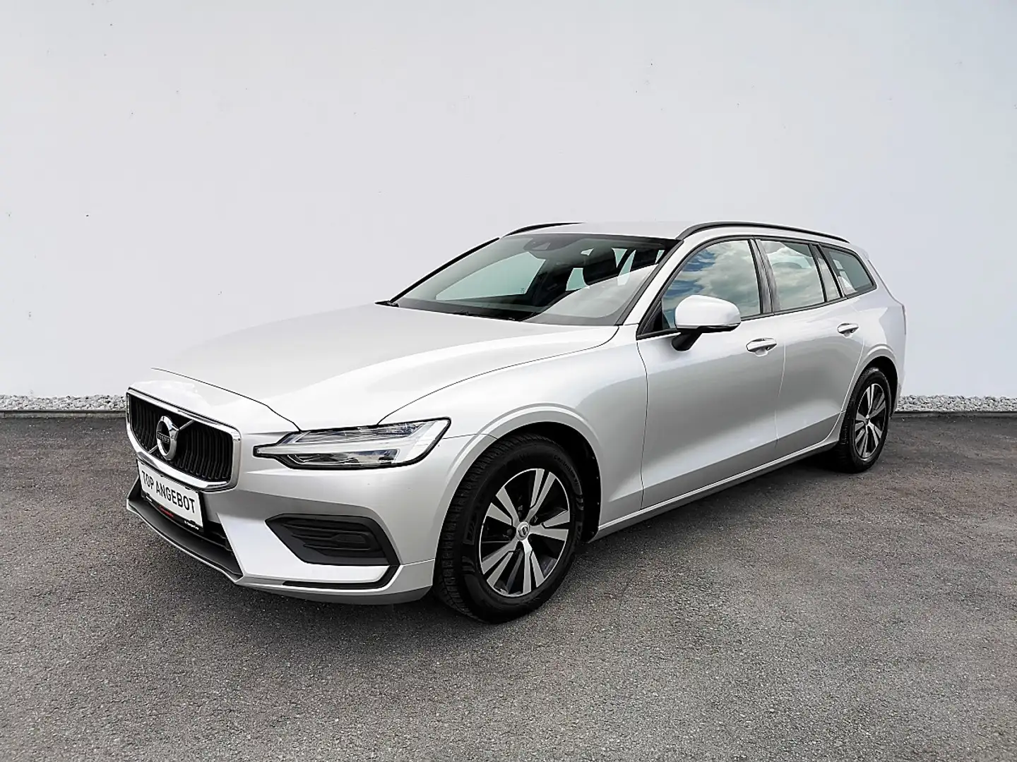 Volvo V60 D3 Momentum Core "AHV" Silber - 1