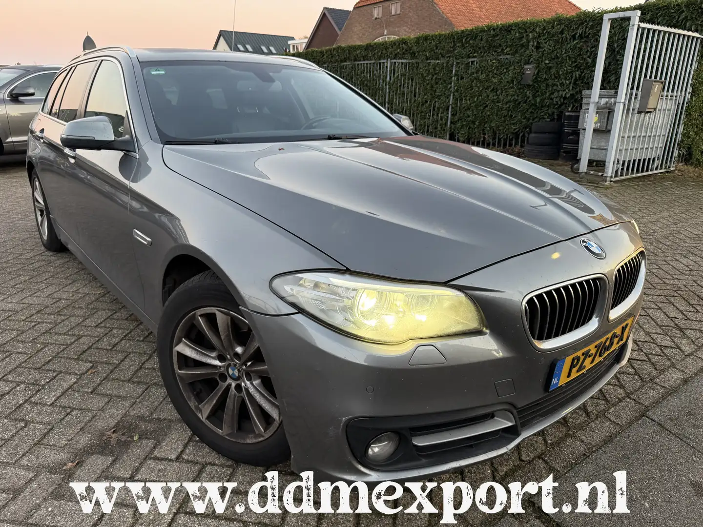 BMW 520 5-serie Touring 520d High Executive XENON/CLIMA/NA Grijs - 1