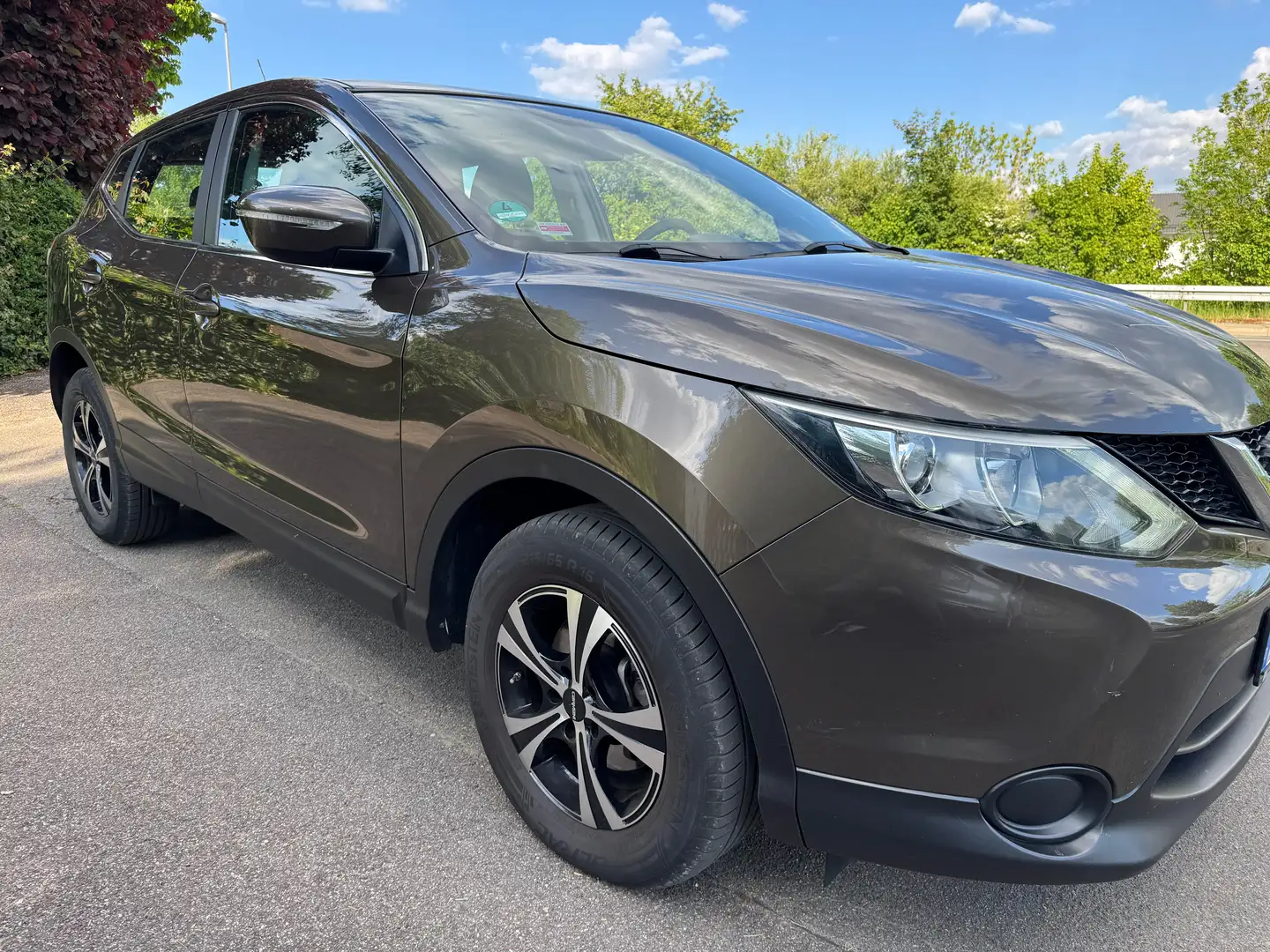 Nissan Qashqai Visia Braun - 2