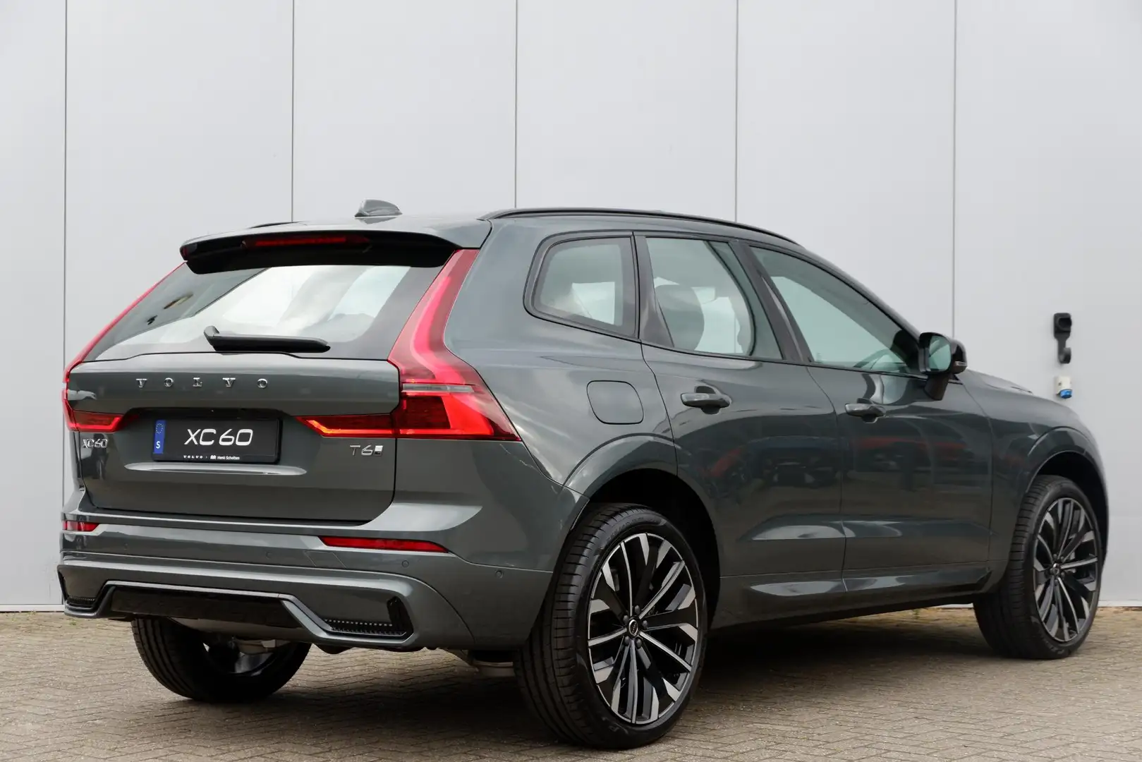 Volvo XC60 T6 Plug-in hybrid AWD AUT8 350PK Ultra Dark, Forre - 2