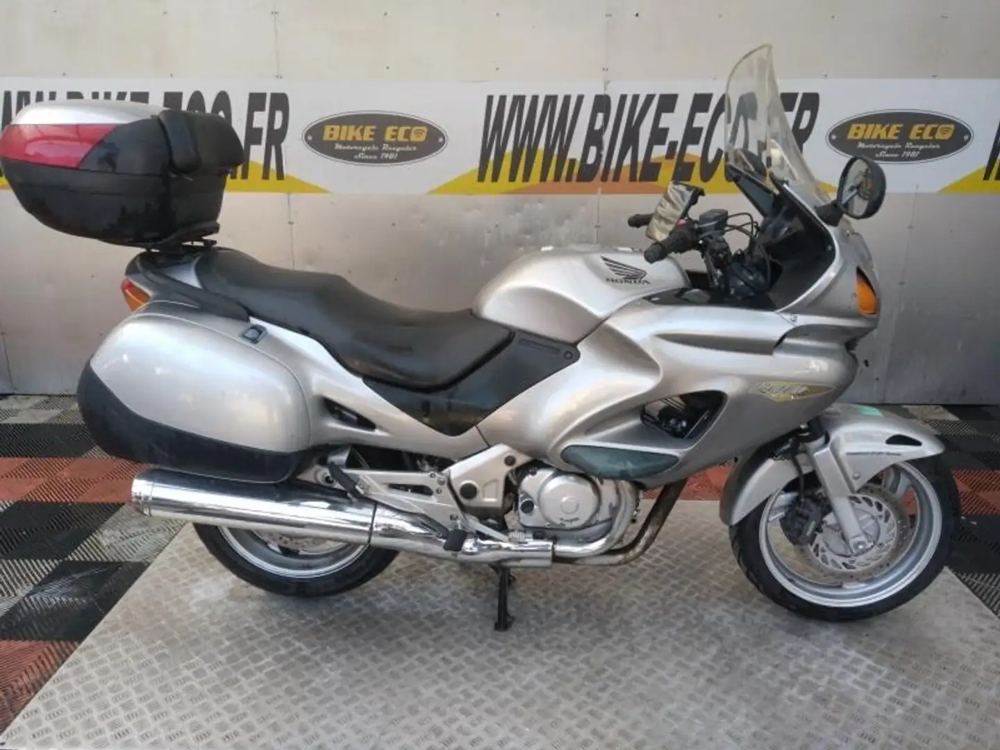 Honda Gri - 1