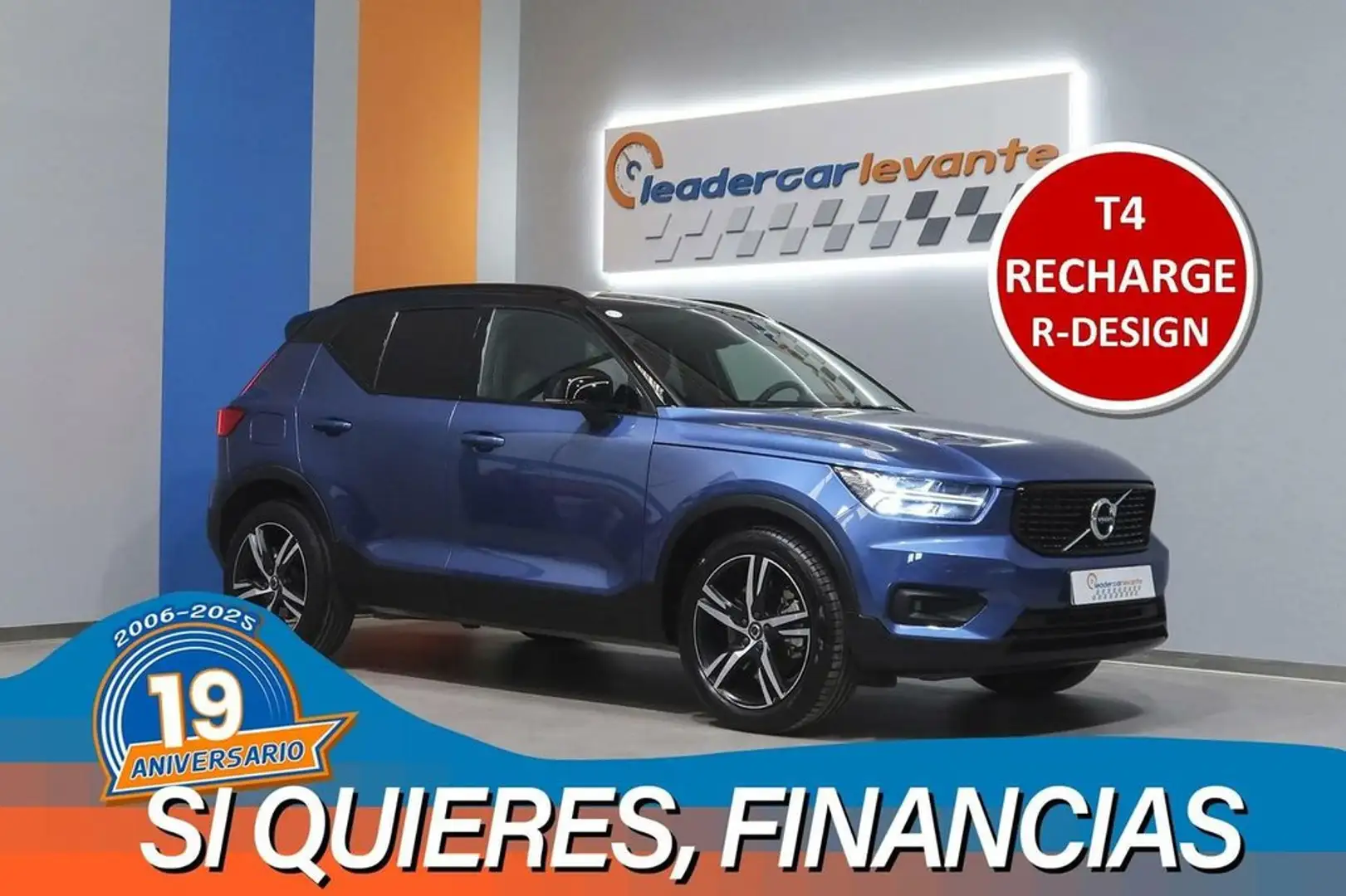 Volvo XC40 1.5 T4 TWIN RECHARGE R-DESIGN 211CV Blauw - 1
