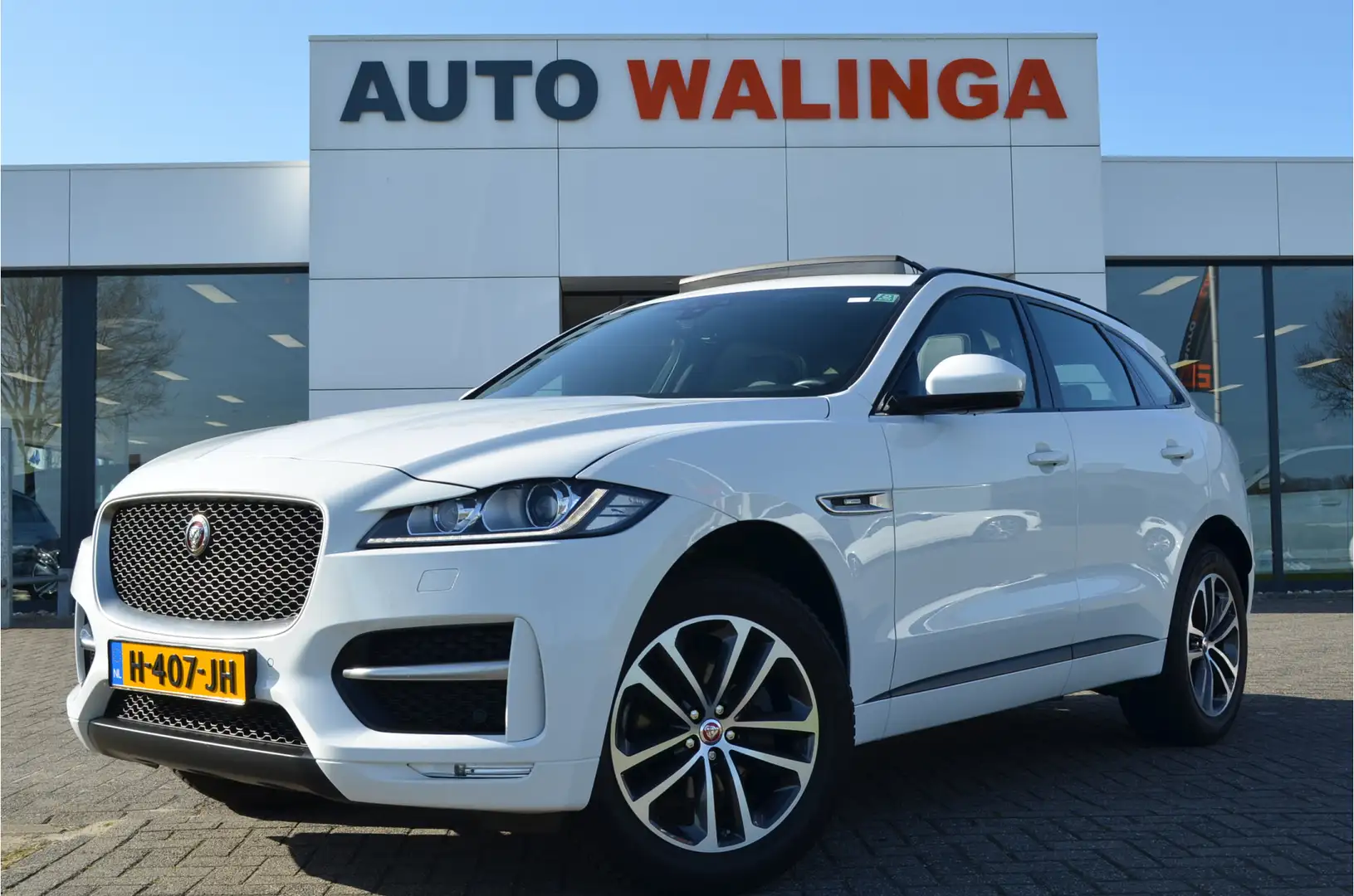 Jaguar F-Pace 2.5t AWD R-Sport Pano | Trekhaak elektr | Leer | E Wit - 1