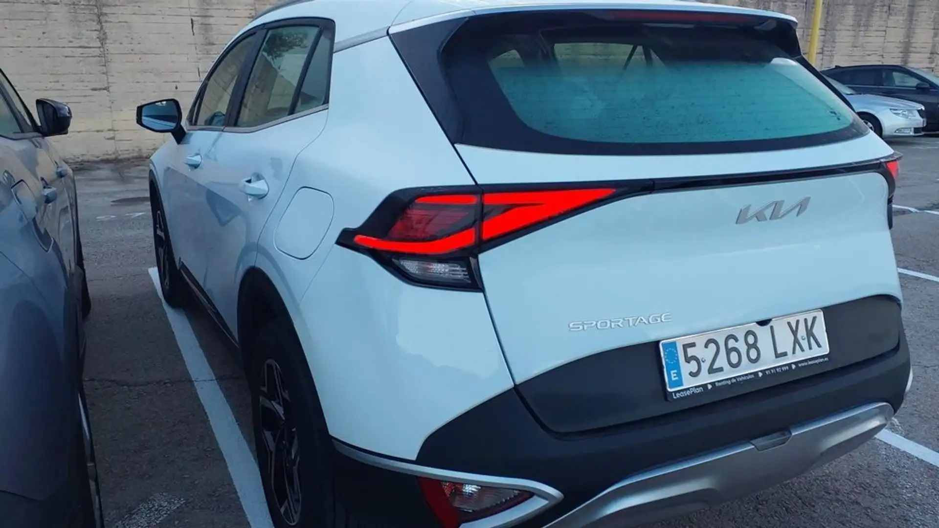 Kia Sportage 1.6 T-GDi Concept 150 Blanco - 2