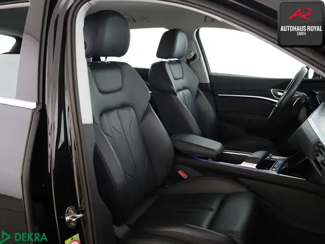 Audi E-Tron view 11