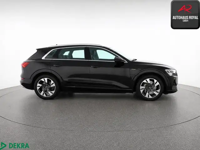Audi E-Tron view 6