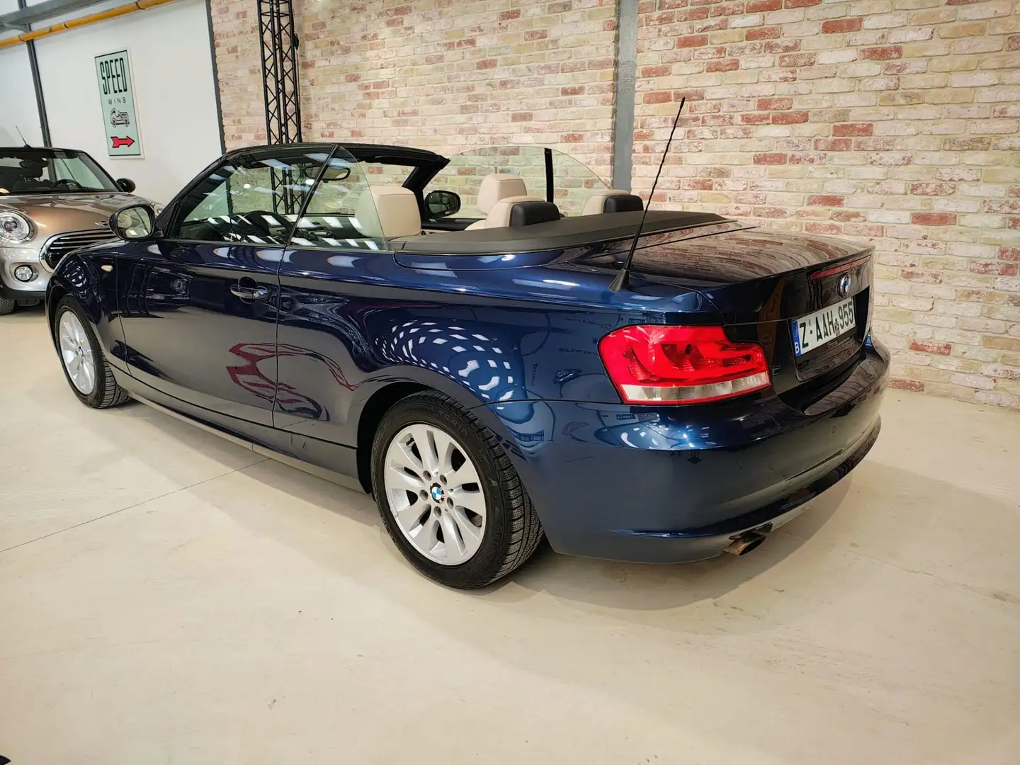 BMW 118 118i Cabrio. Face lift. Topstaat. Blau - 2