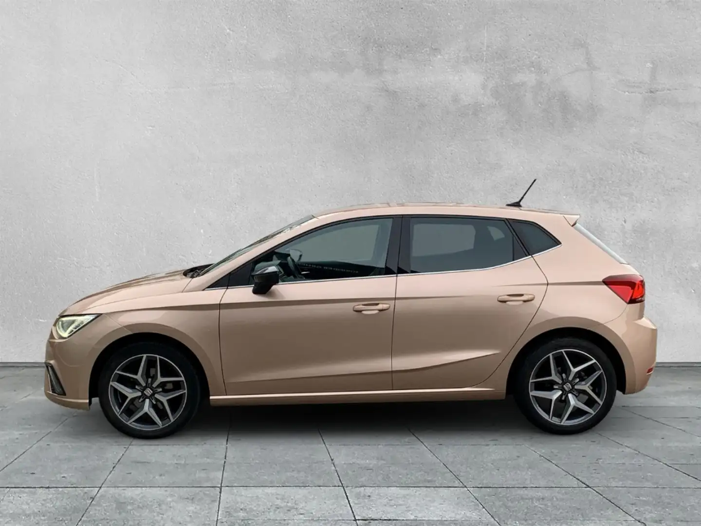 SEAT Ibiza Xcellence 1.0 TSI XCELLENCE KAMERA+SHZ+NAVI+BEATS Or - 2