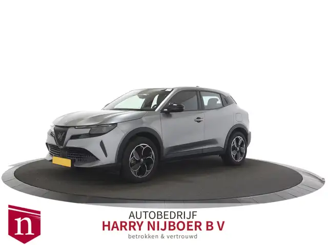 Alfa Romeo Junior Elettrica 54 kWh