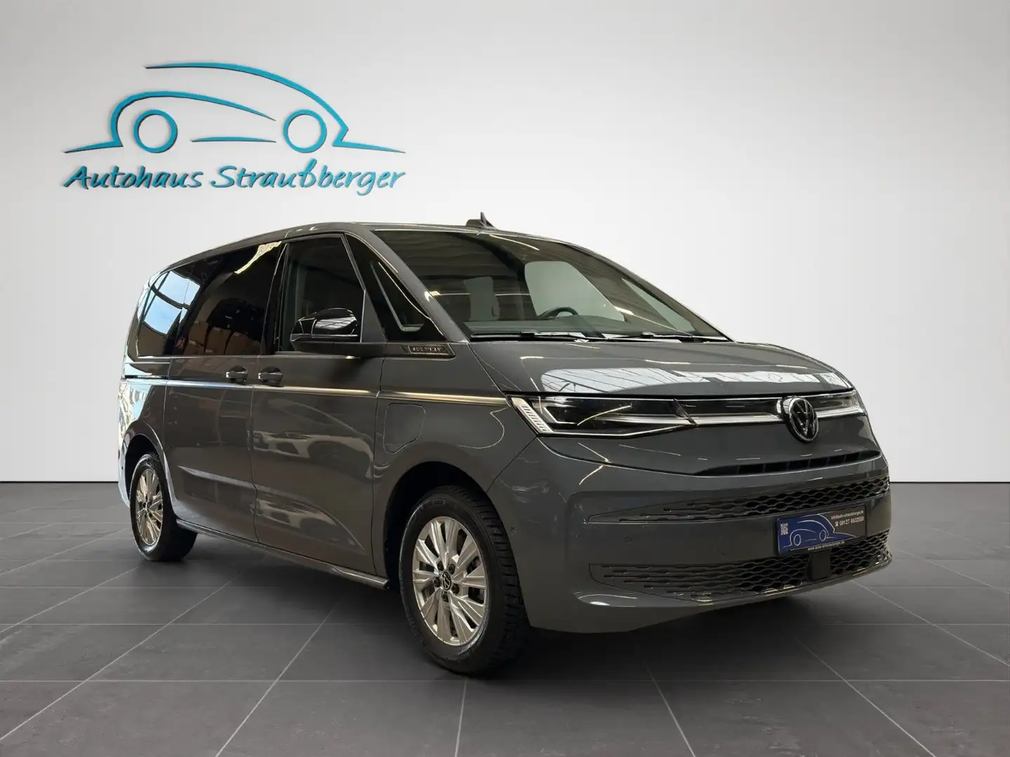 Volkswagen T7 Multivan eHybr. 7-S ACC AHK STHZG NP:77.000 € Grau - 2