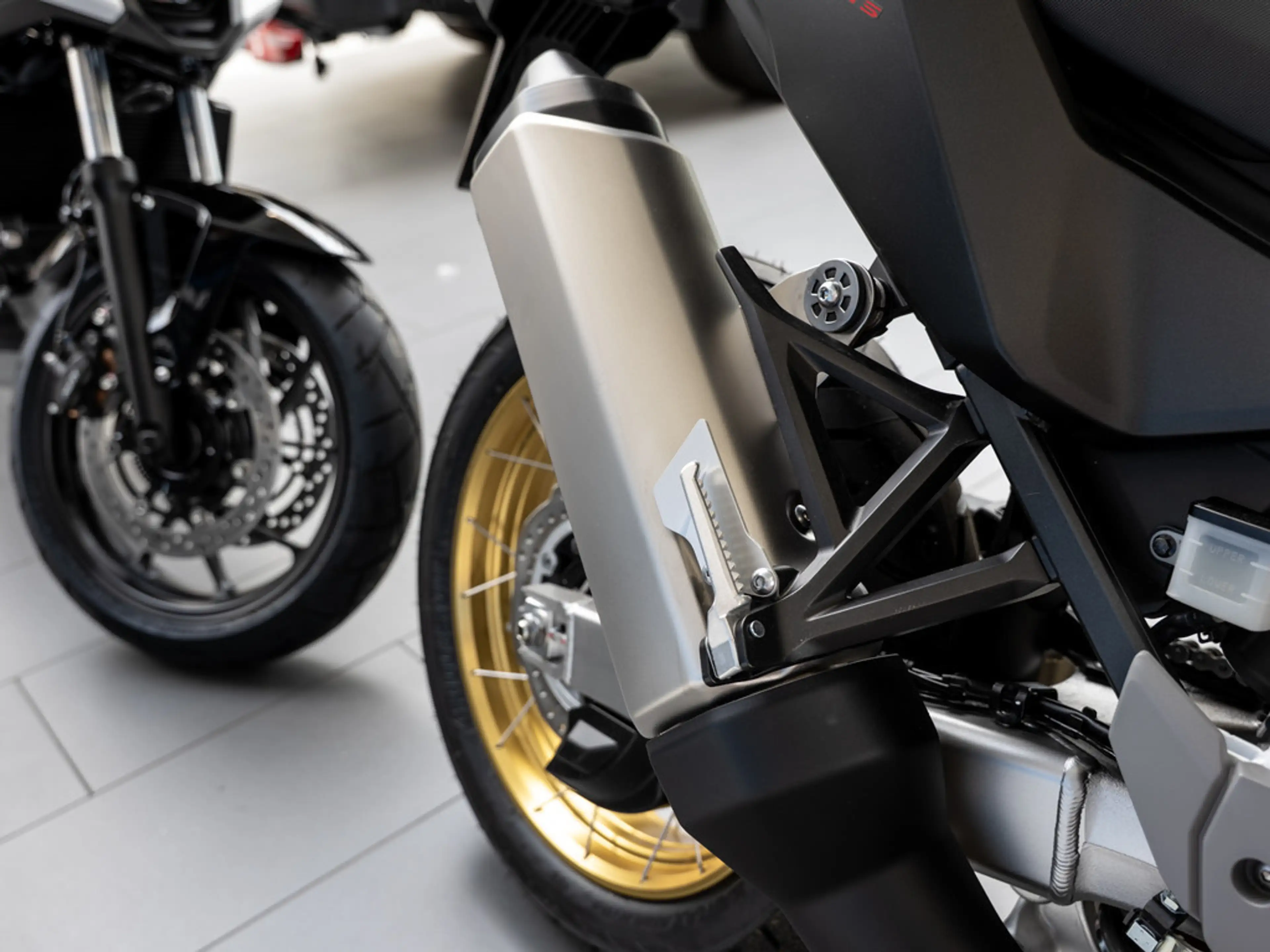 Honda CRF 1100 L Africa Twin LED Adventure — photo 9
