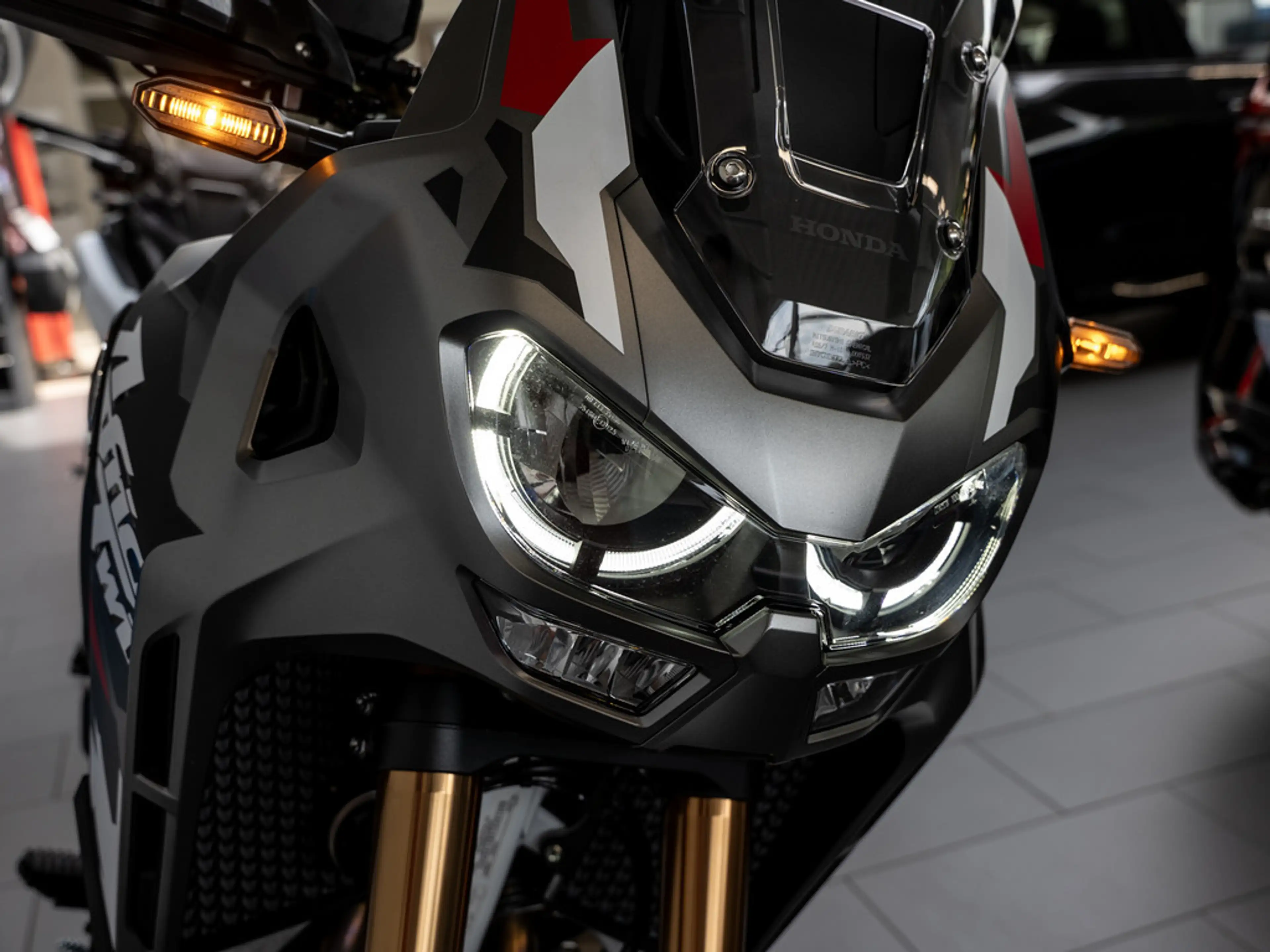 Honda CRF 1100 L Africa Twin LED Adventure — photo 13