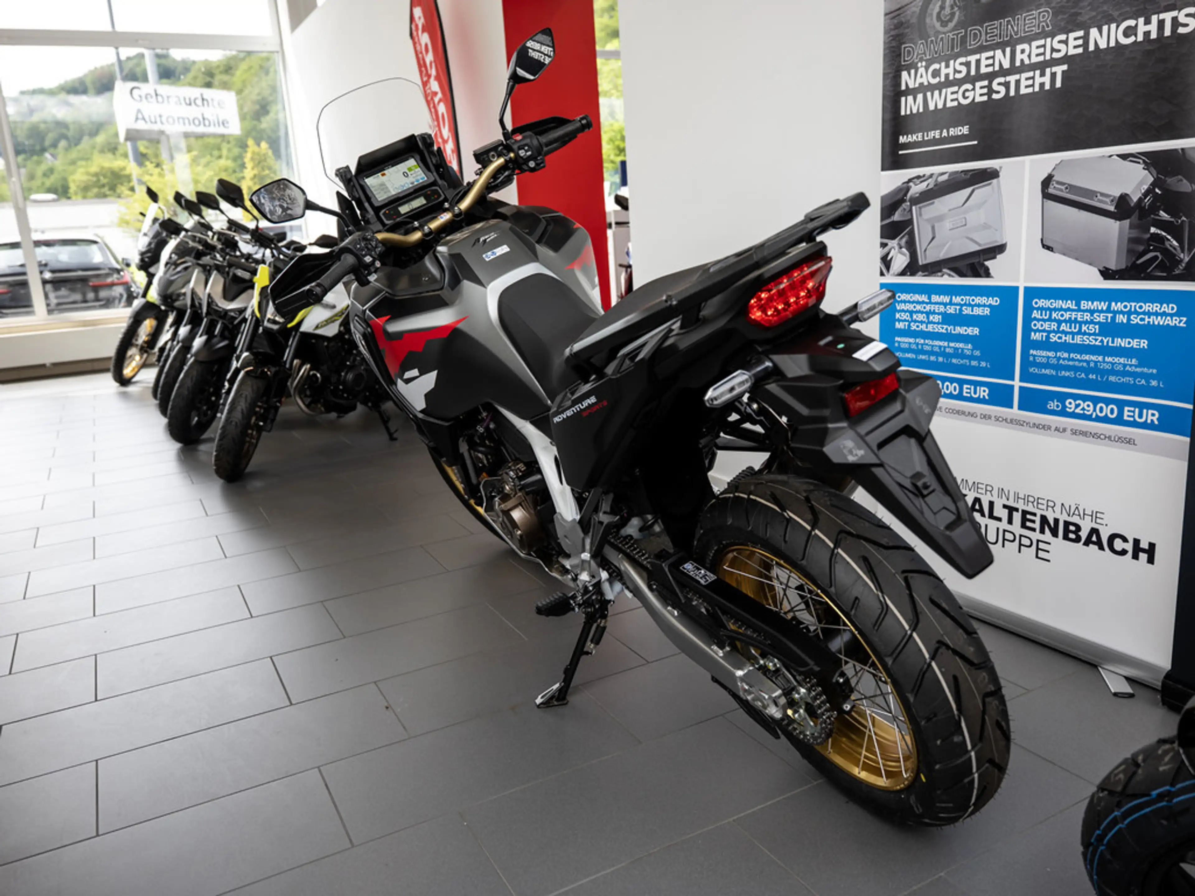 Honda CRF 1100 L Africa Twin LED Adventure — photo 4