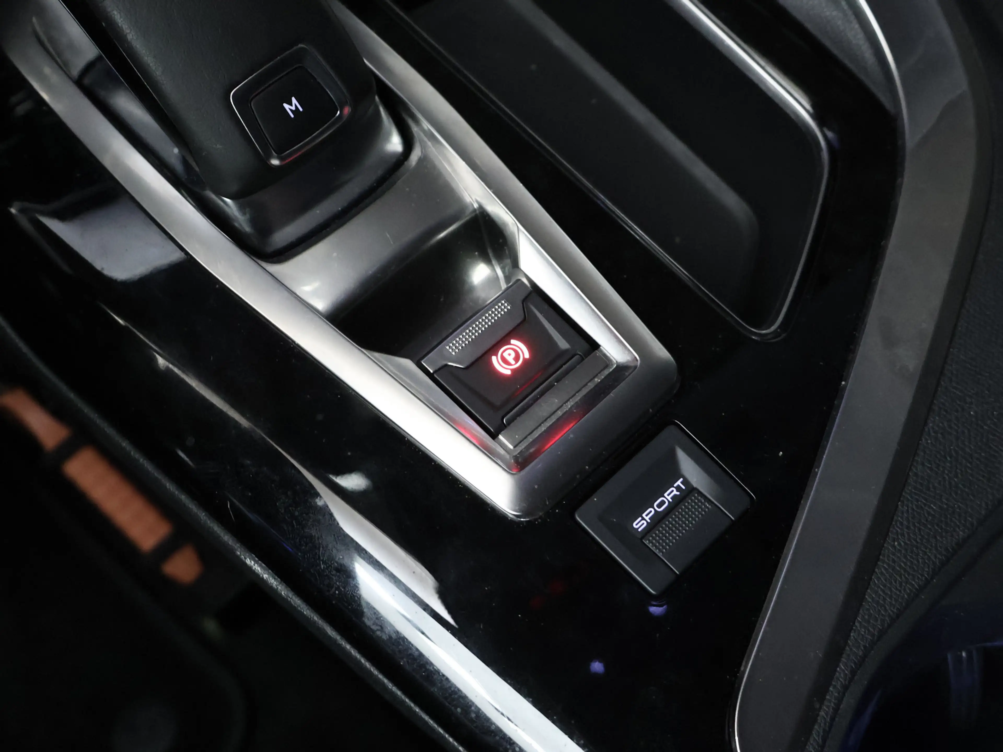Peugeot 3008 1.2 PureTech Crossway Sport (APPLE CARPLAY,NAVI,CA — photo 14