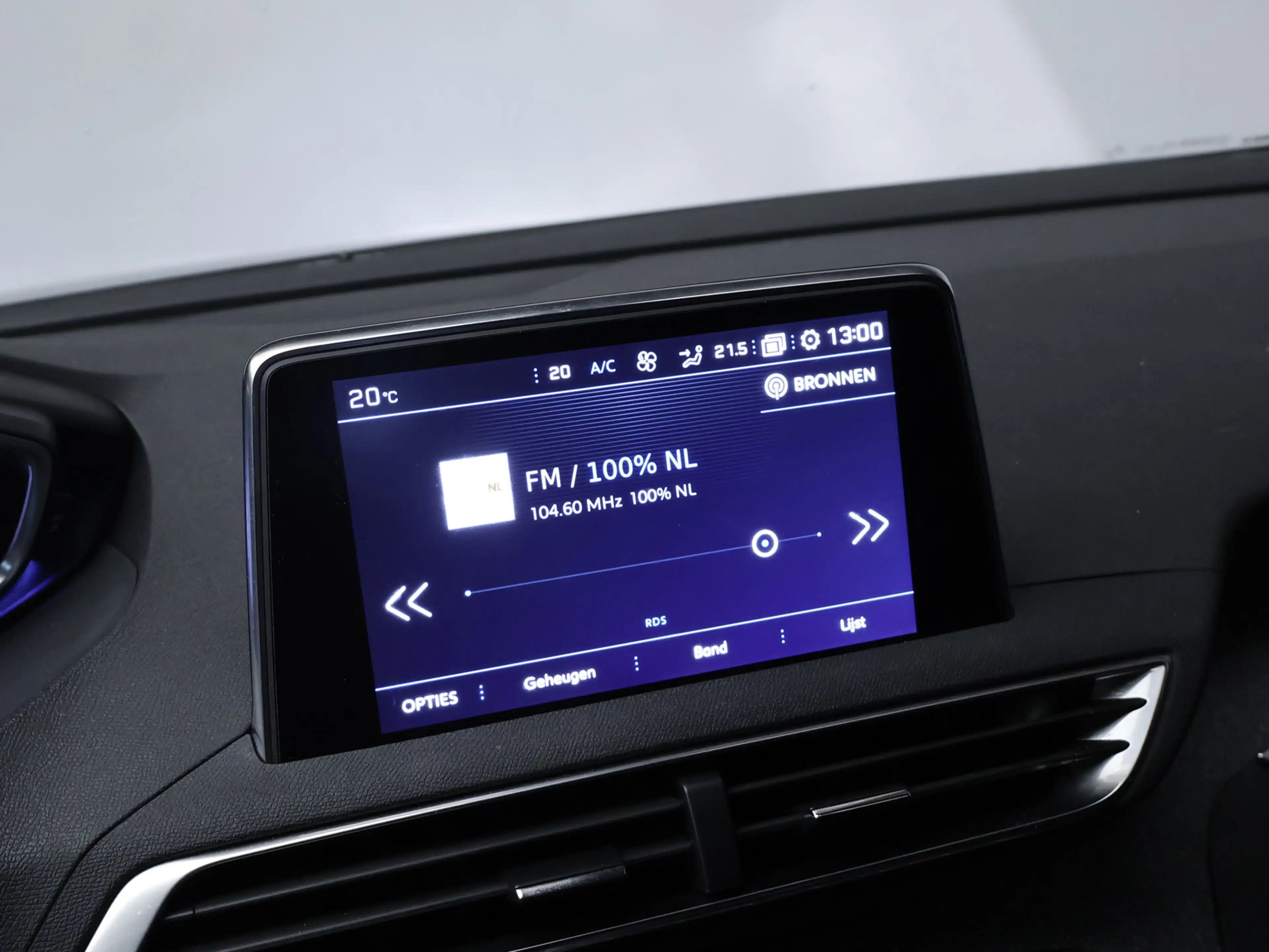 Peugeot 3008 1.2 PureTech Crossway Sport (APPLE CARPLAY,NAVI,CA — photo 21