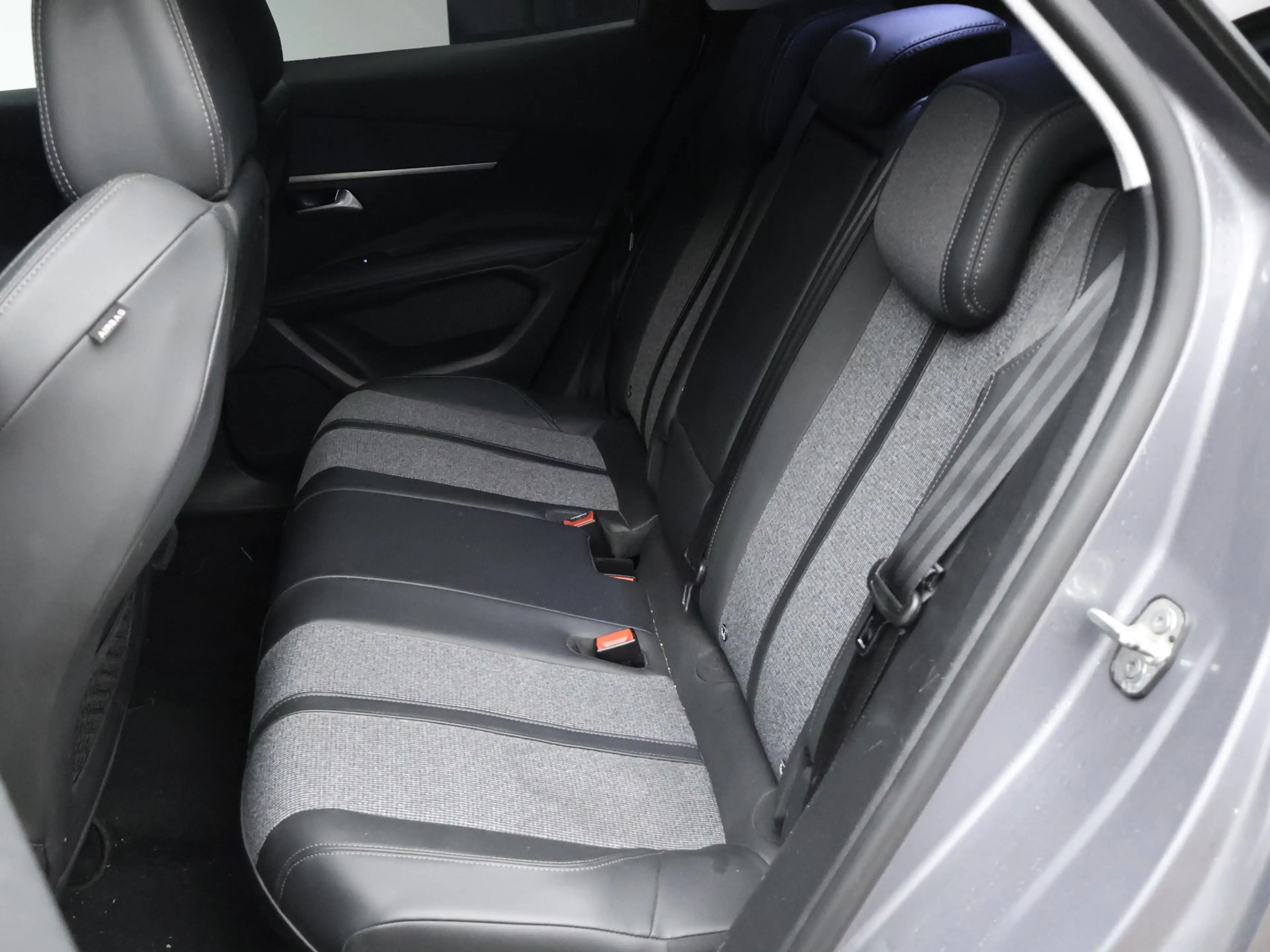 Peugeot 3008 1.2 PureTech Crossway Sport (APPLE CARPLAY,NAVI,CA — photo 25