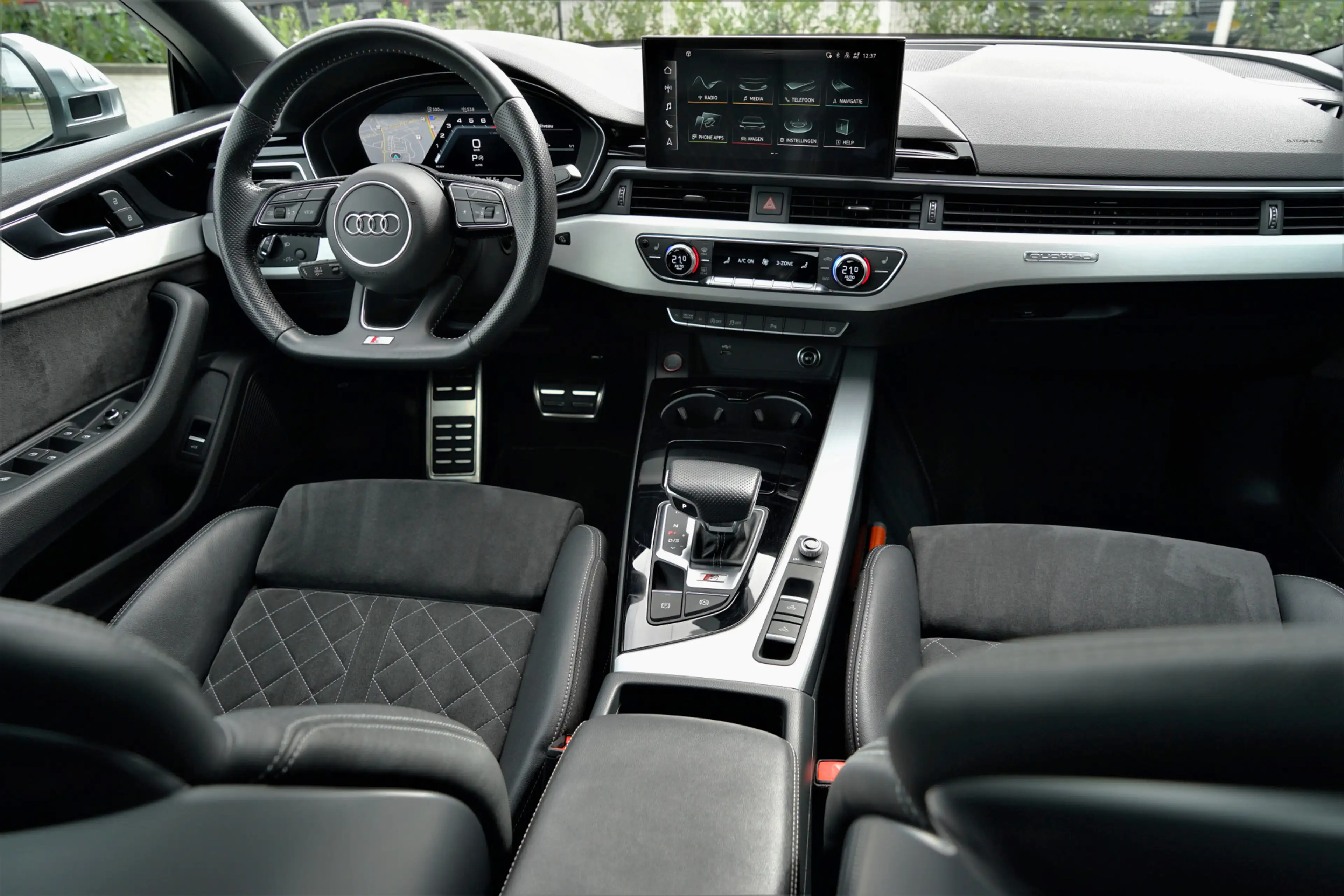 Audi A5 Cabriolet 3.0 TFSI S5 quattro RS-seats Massage B&O — photo 3