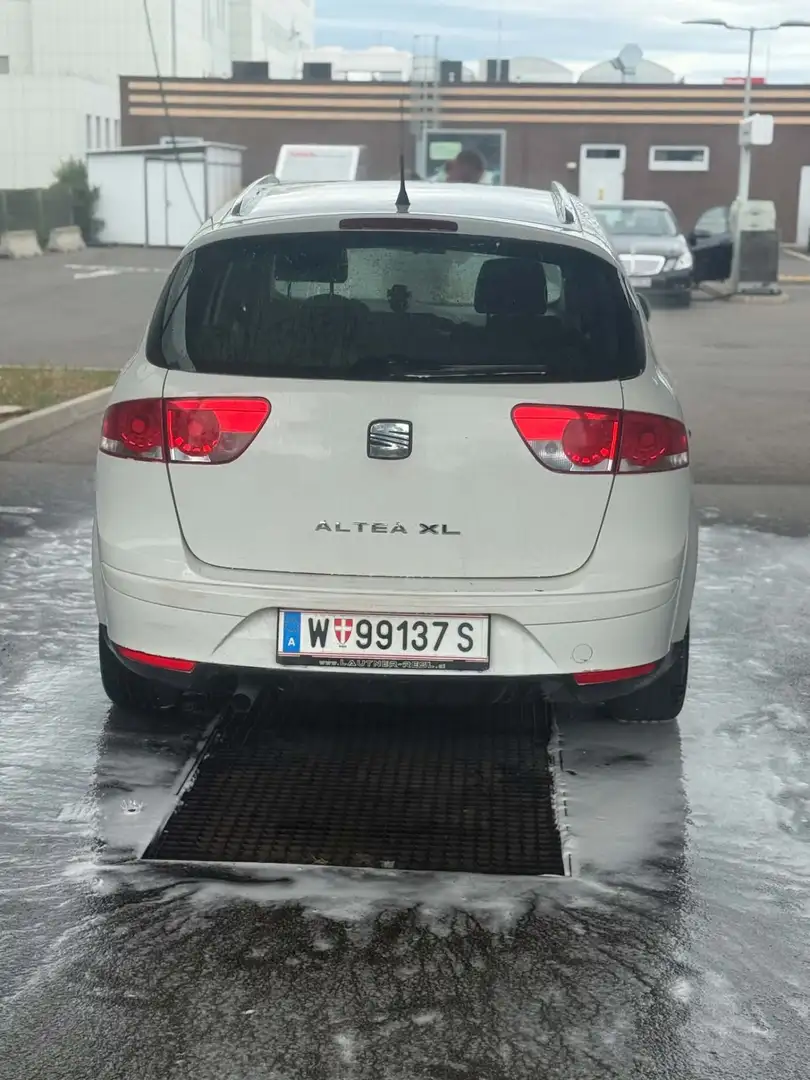 SEAT Altea XL 1.6 TDI DPF CR Reference - 1