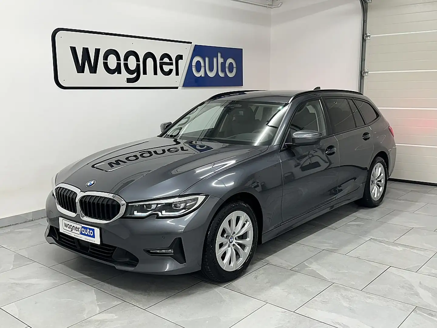 BMW 320 d xDrive Touring 48 V Mild-Hybrid-Technologie A... Grau - 2