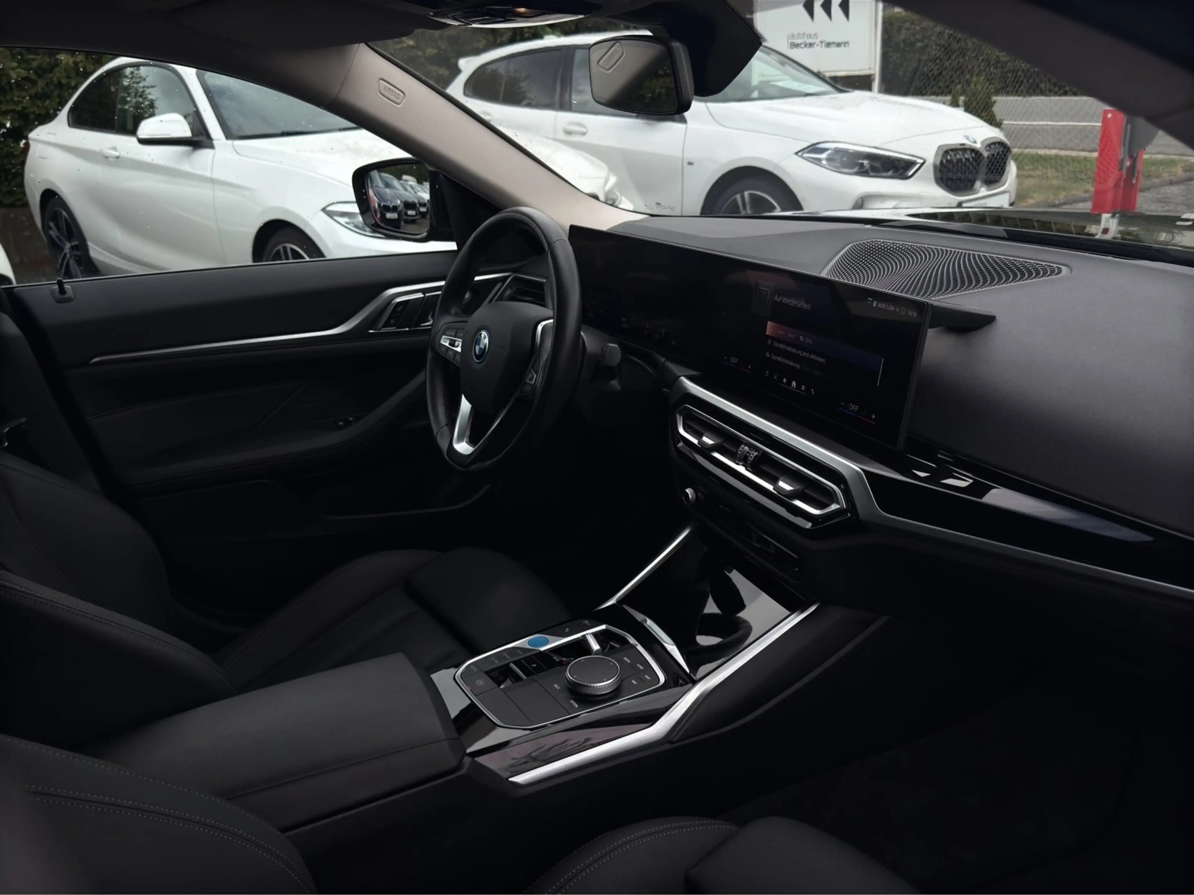 BMW i4 eDrive35 Gran Coupé — photo 20